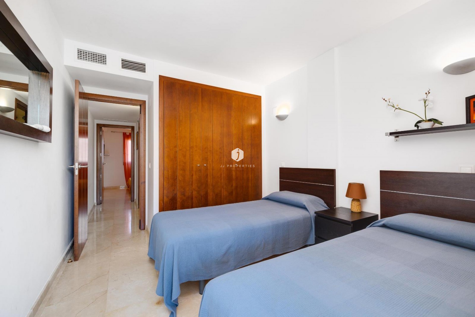 Z drugiej ręki - Mieszkanie w bloku -
Torrevieja - Punta prima