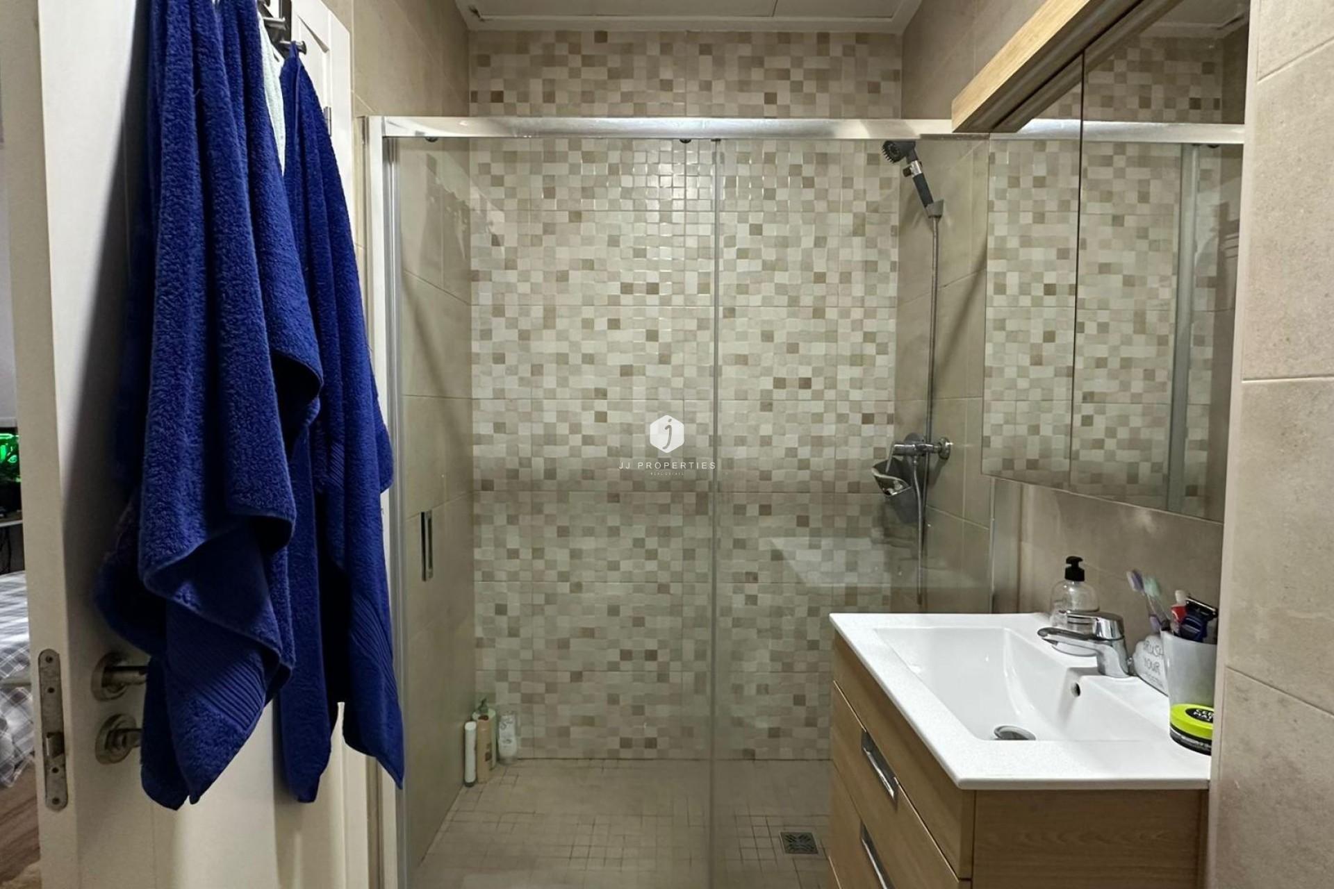 Z drugiej ręki - Mieszkanie w bloku -
Torrevieja - Sector 25