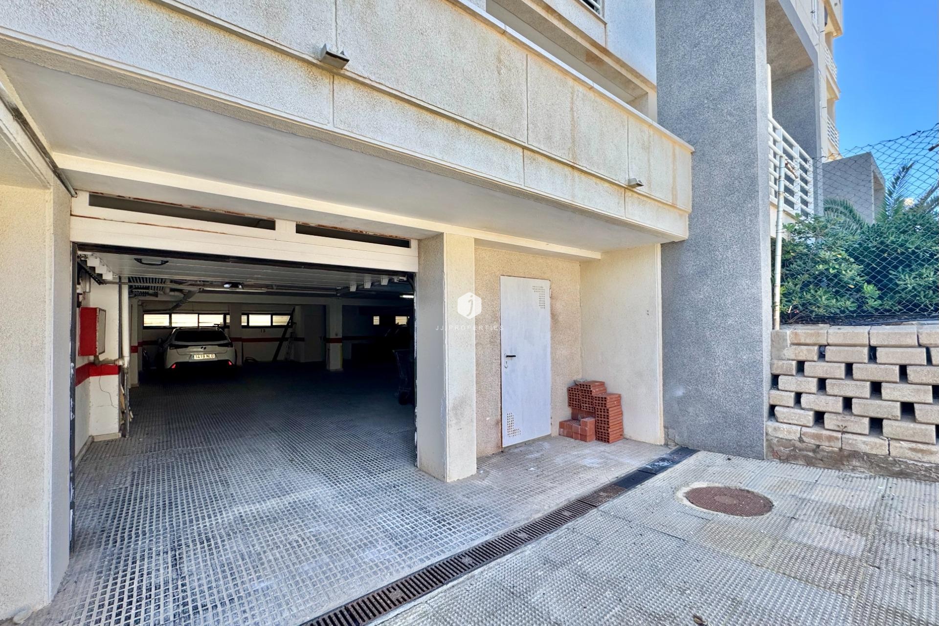 Z drugiej ręki - Mieszkanie w bloku -
Torrevieja - Torre la mata