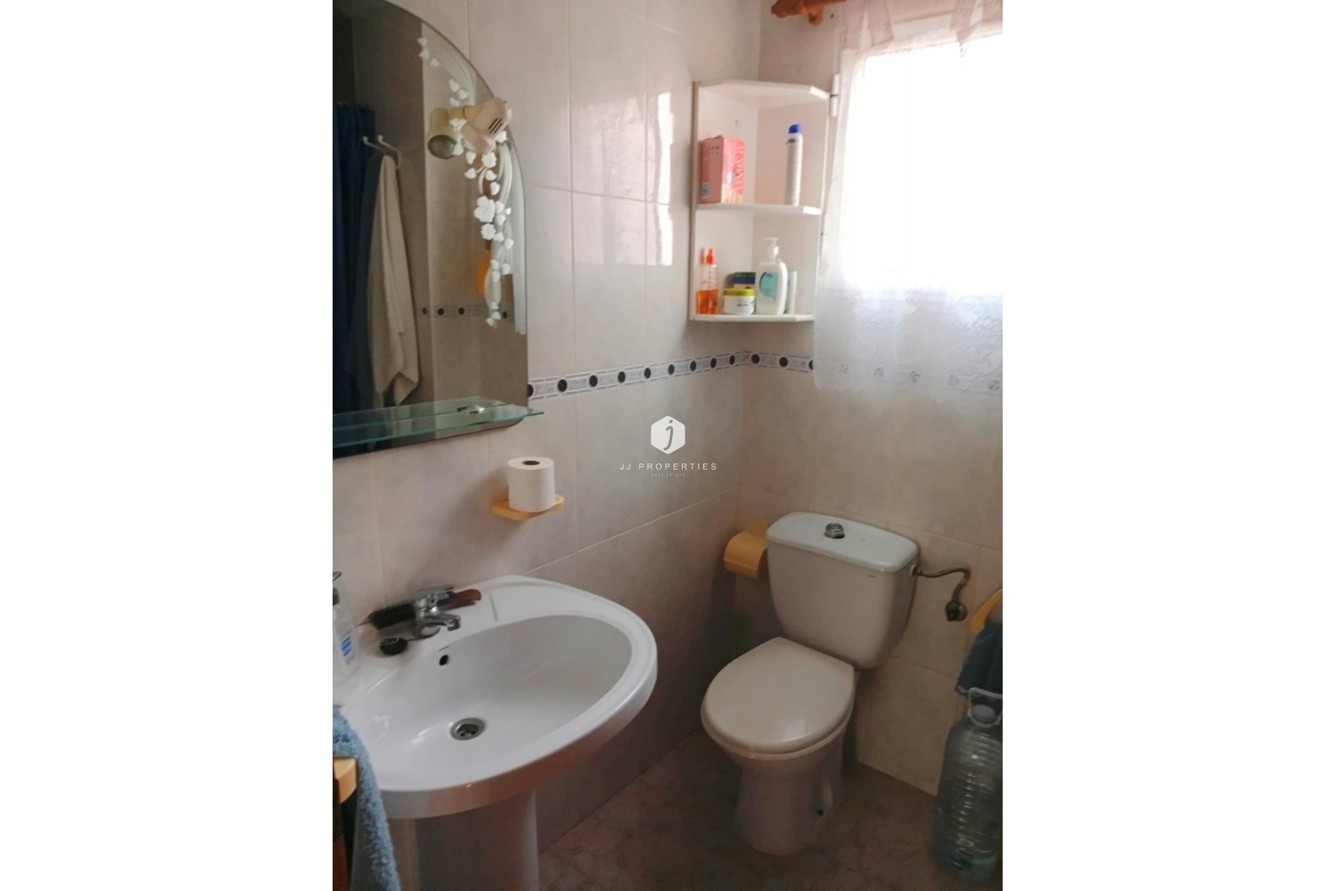 Z drugiej ręki - Mieszkanie w bloku -
Torrevieja - Torreblanca