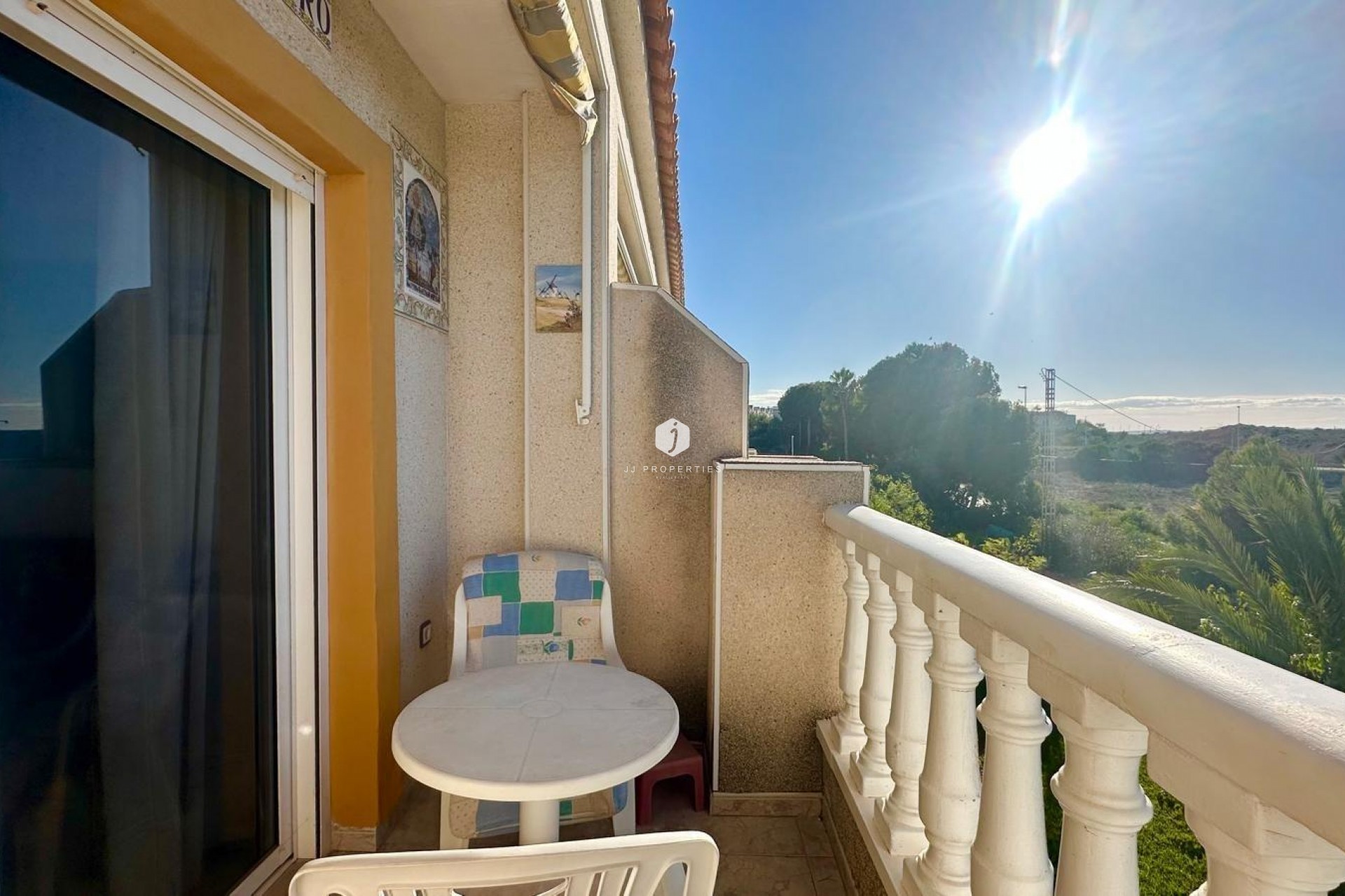 Z drugiej ręki - Mieszkanie w bloku -
Torrevieja - Torreblanca