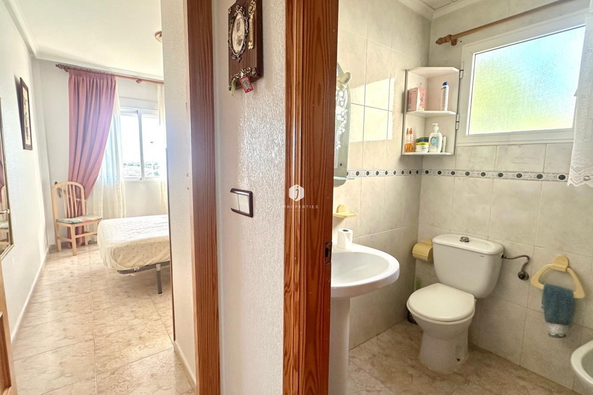 Z drugiej ręki - Mieszkanie w bloku -
Torrevieja - Torreblanca