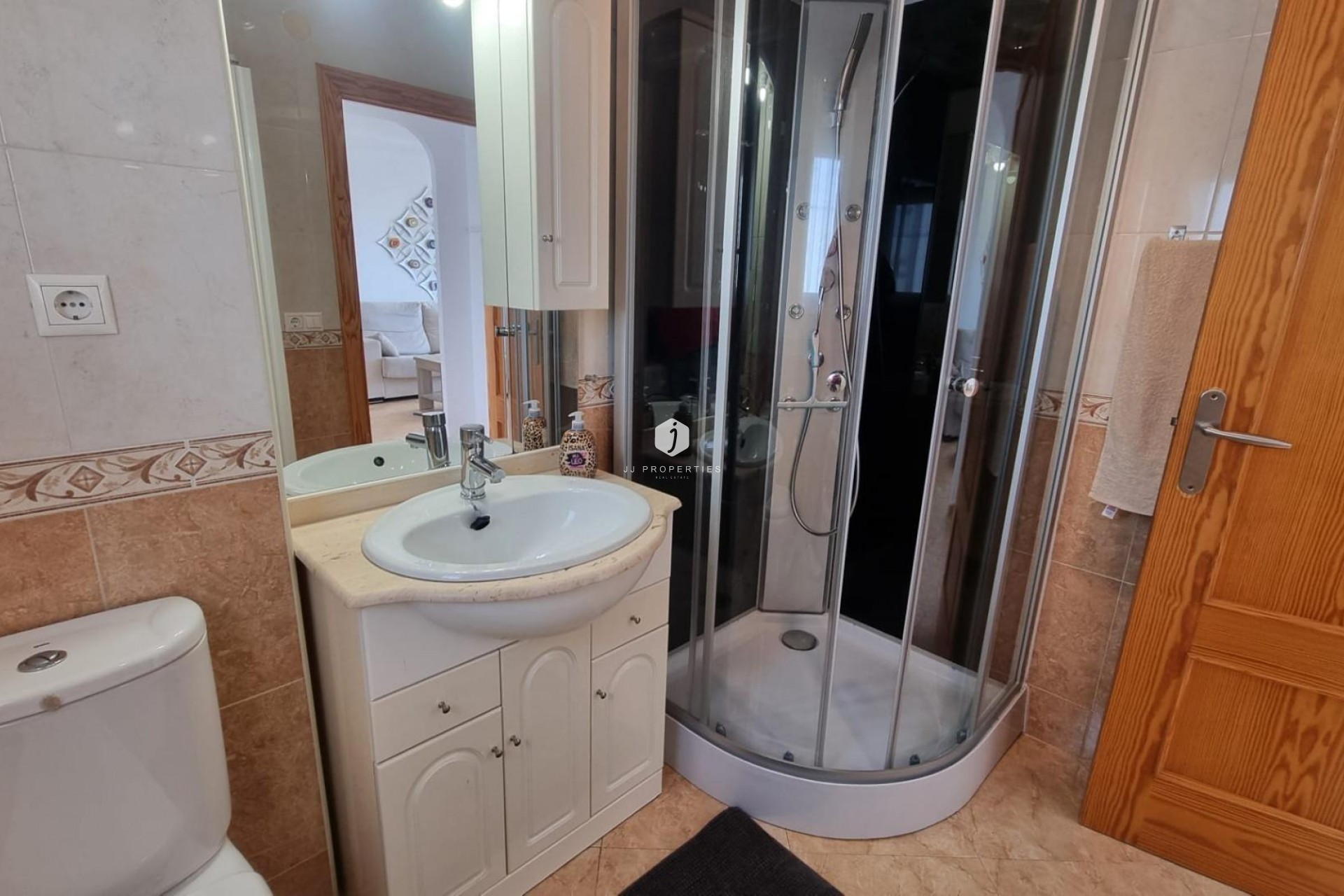 Z drugiej ręki - Mieszkanie w bloku -
Torrevieja - Torreblanca