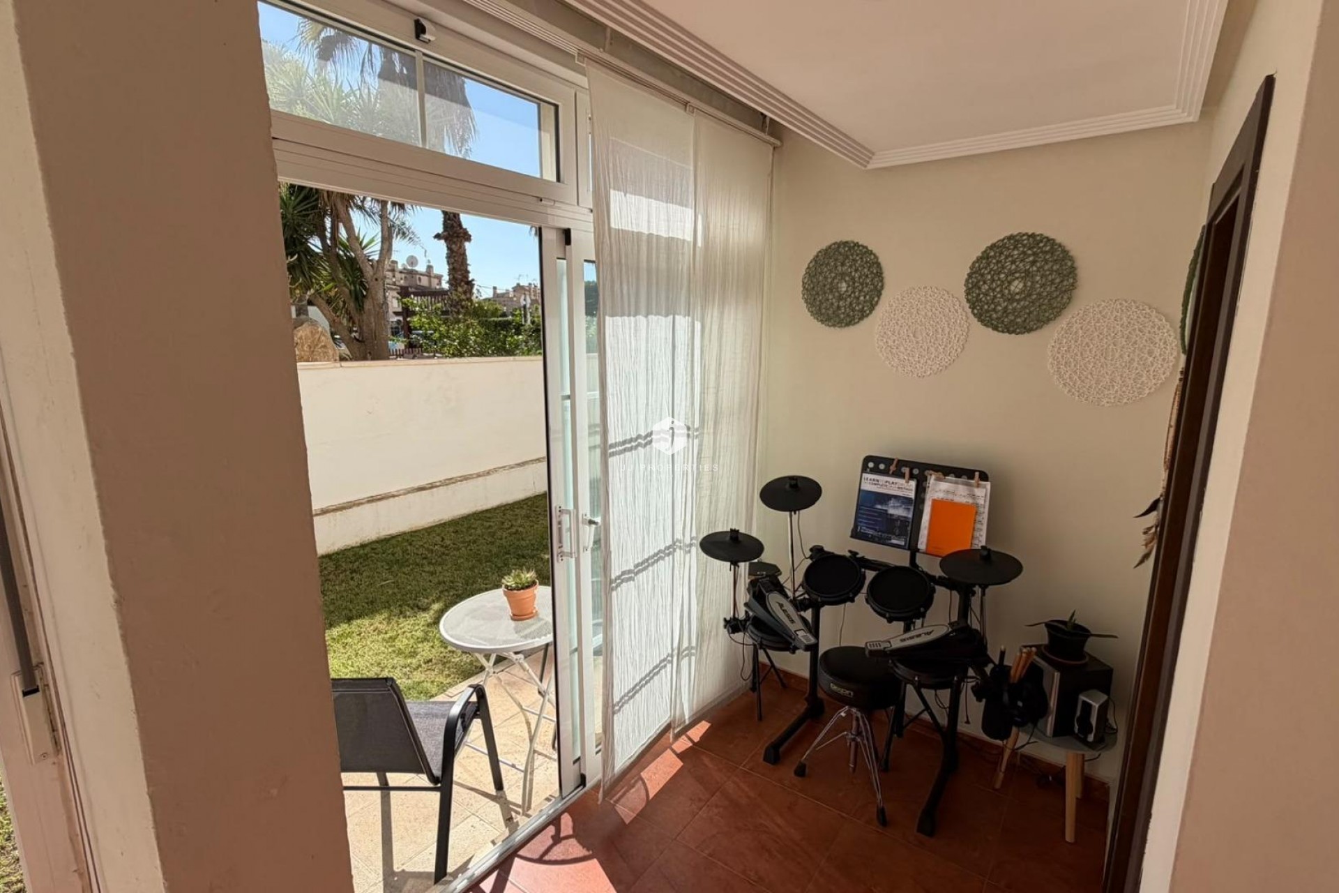 Z drugiej ręki - Mieszkanie w bloku -
Torrevieja - Torreblanca