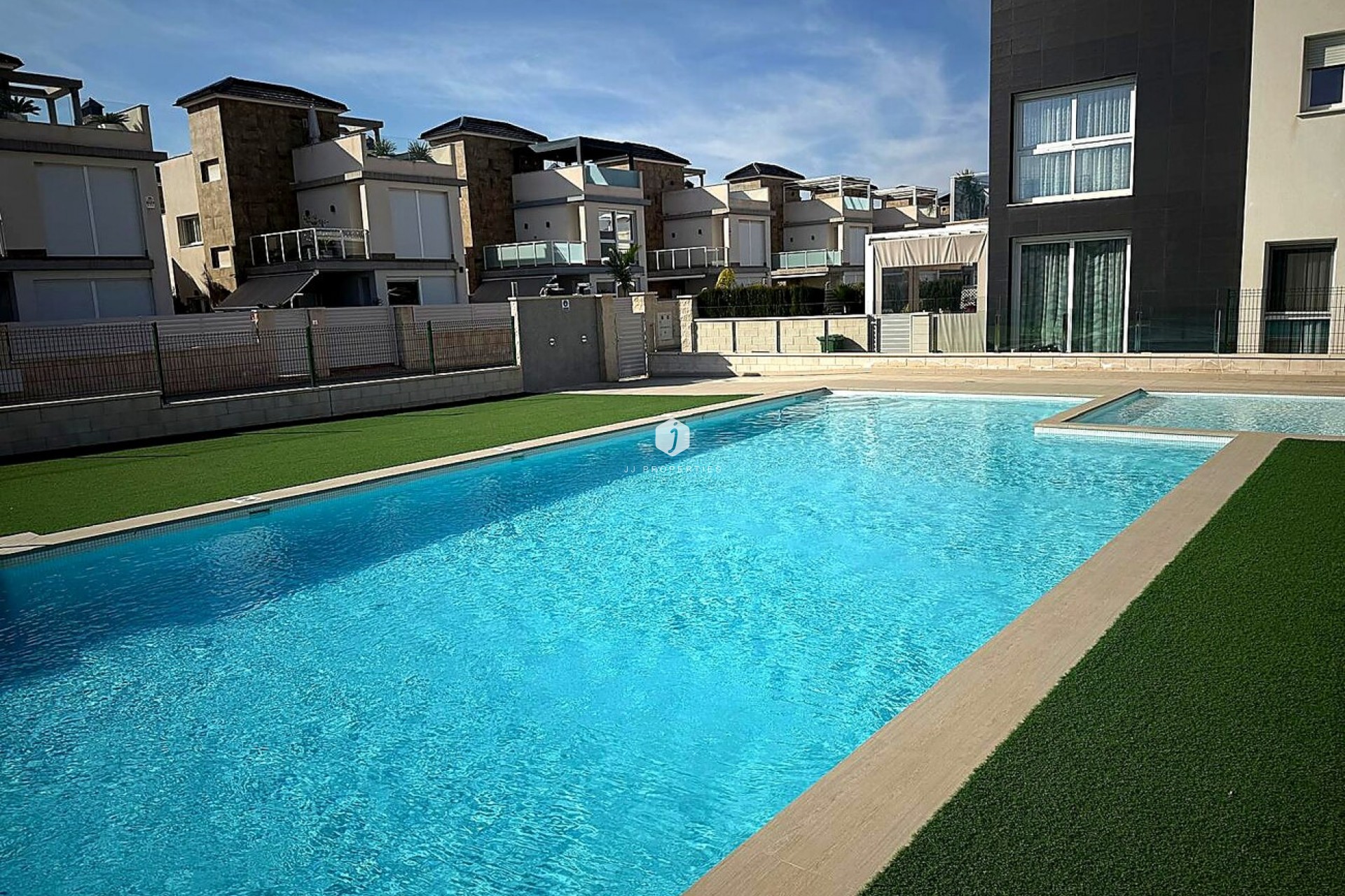 Z drugiej ręki - Mieszkanie w bloku -
Torrevieja - Torreta Florida