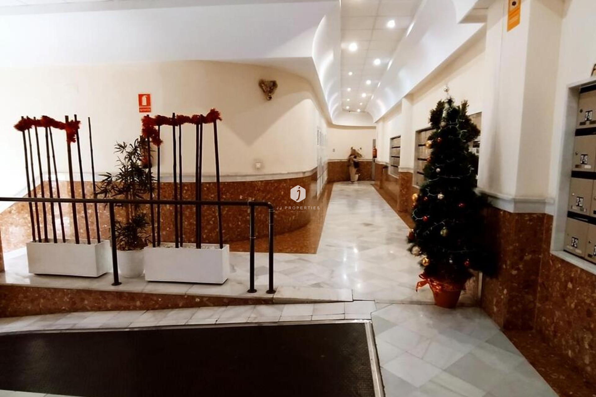 Z drugiej ręki - Mieszkanie w bloku -
Torrevieja