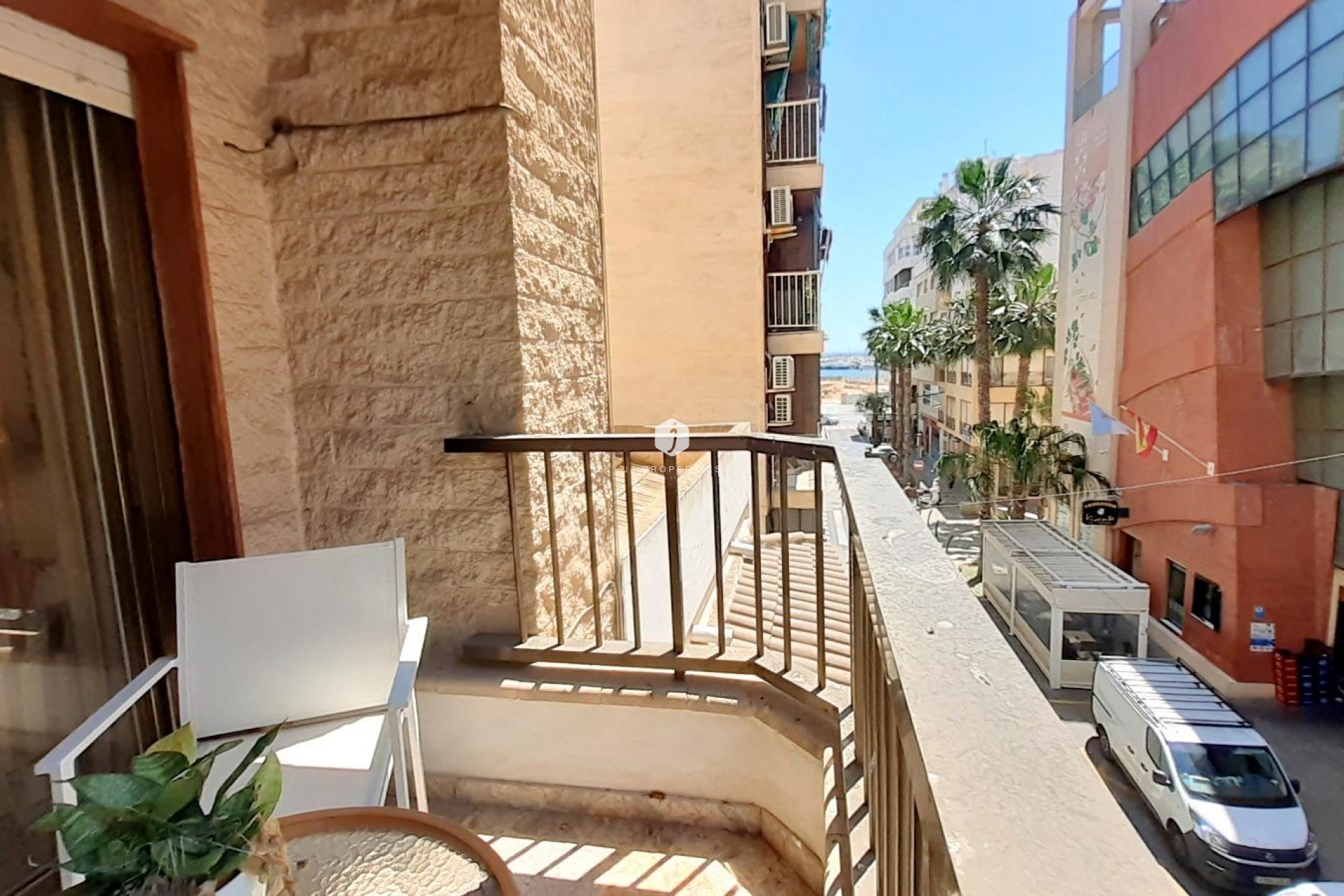 Z drugiej ręki - Mieszkanie w bloku -
Torrevieja