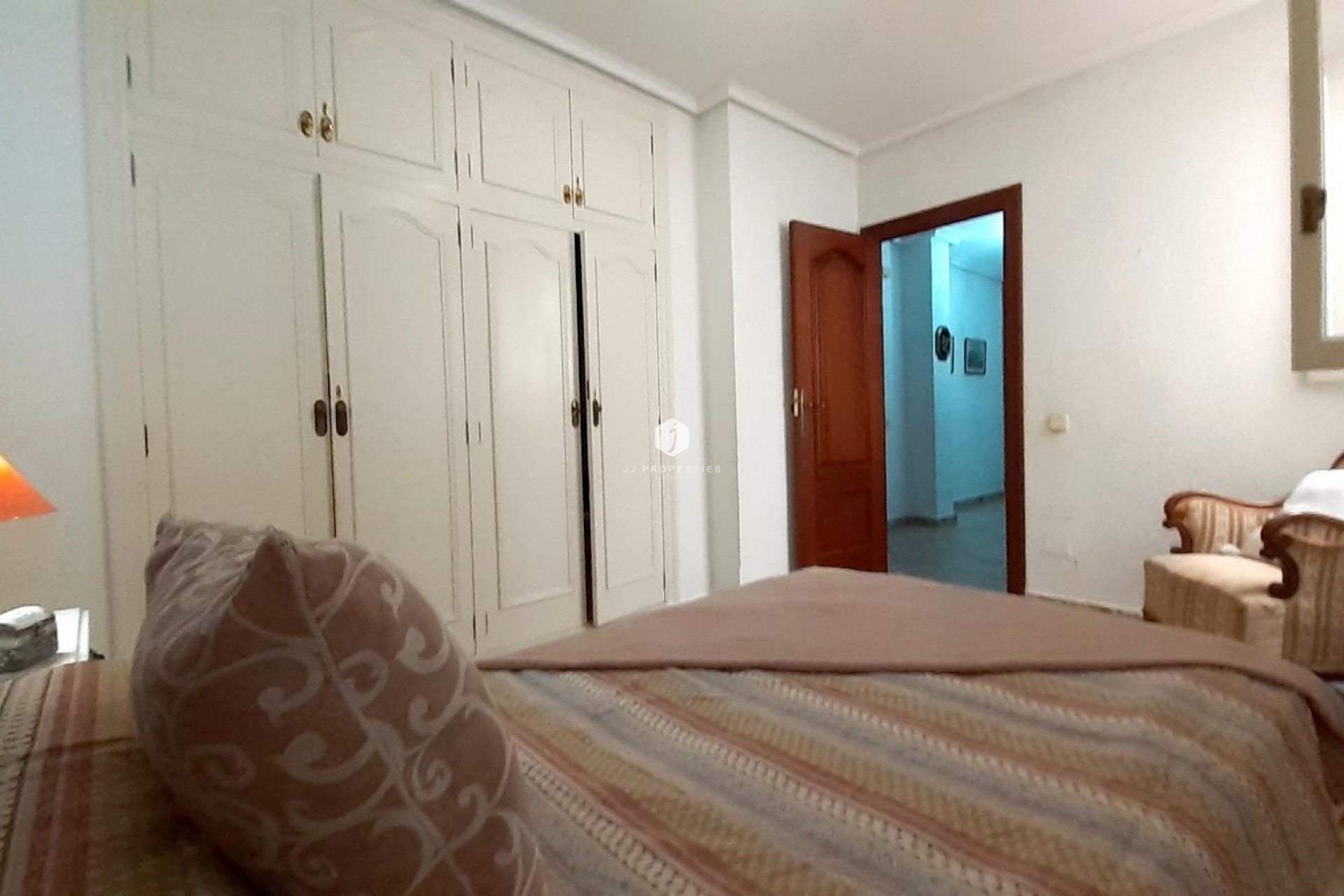 Z drugiej ręki - Mieszkanie w bloku -
Torrevieja