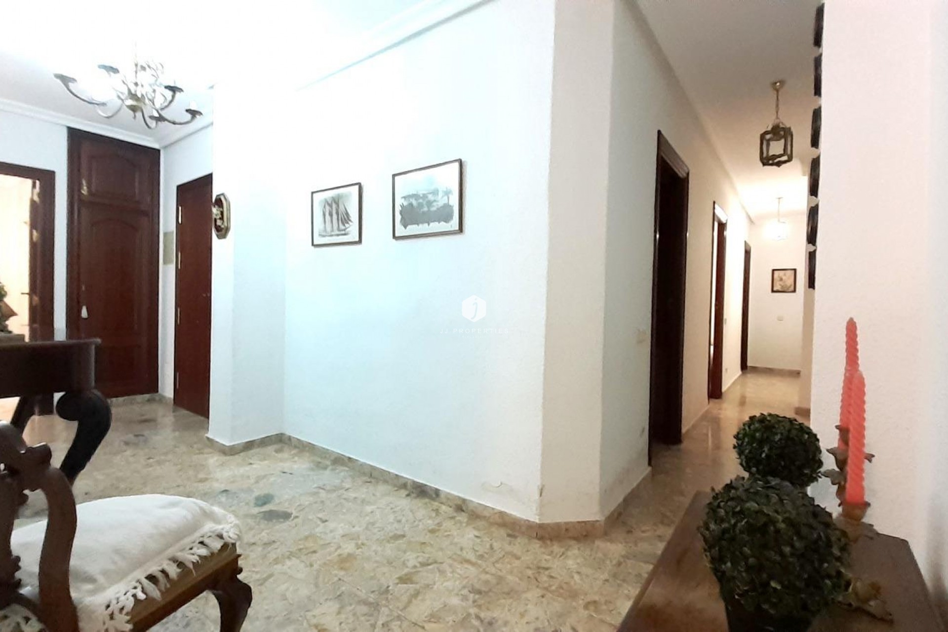 Z drugiej ręki - Mieszkanie w bloku -
Torrevieja