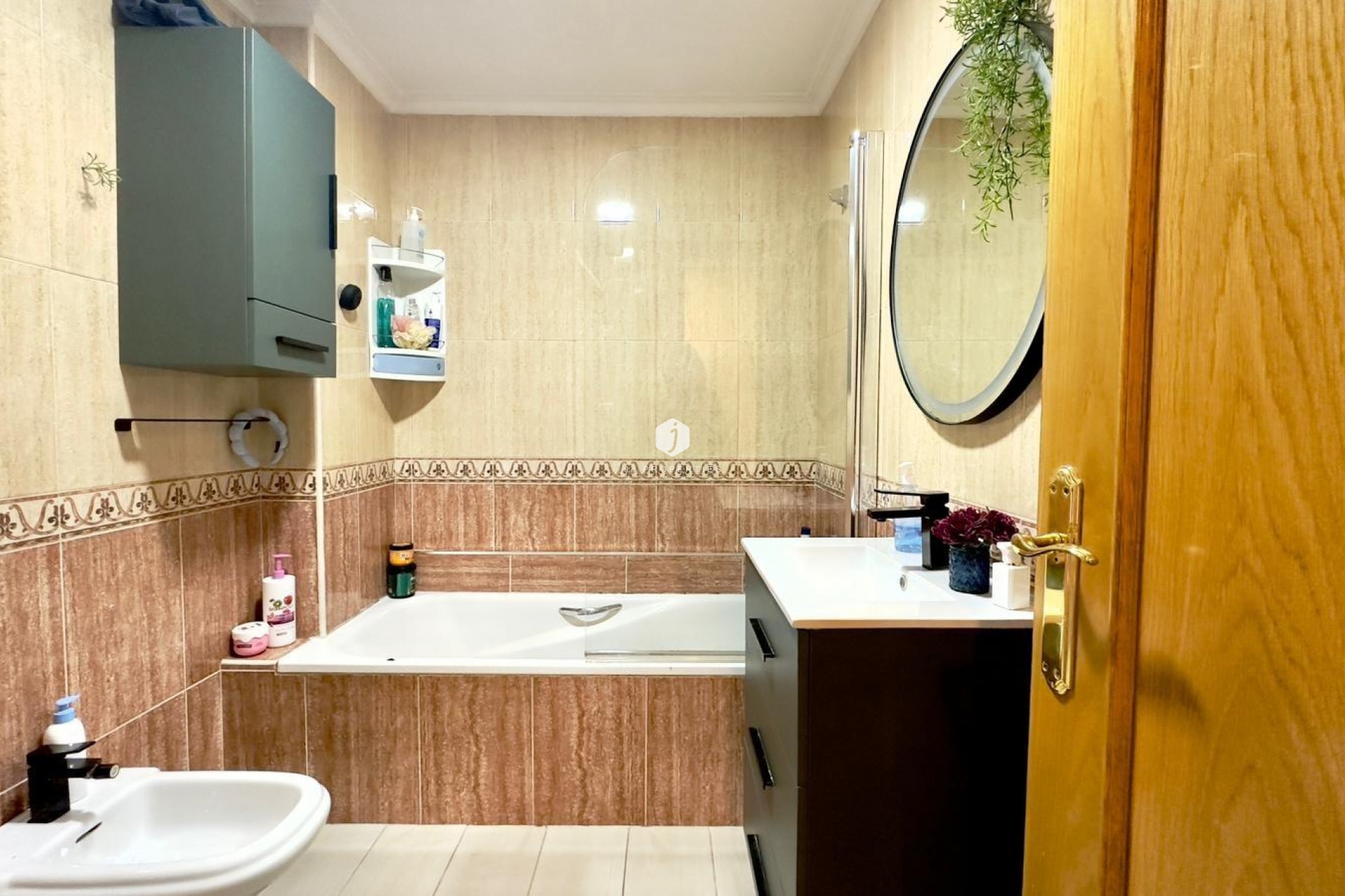 Z drugiej ręki - Mieszkanie w bloku -
Torrevieja