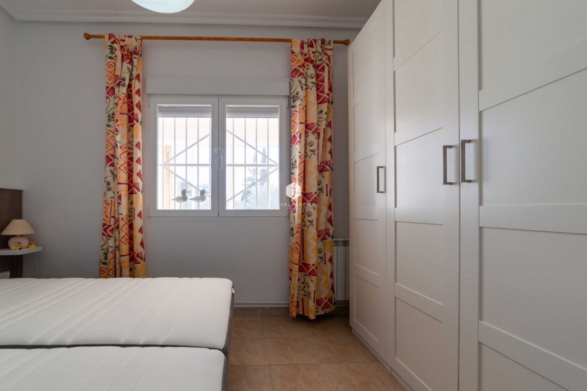 Z drugiej ręki - Nieruchomości wiejskie -
Albatera - Inland