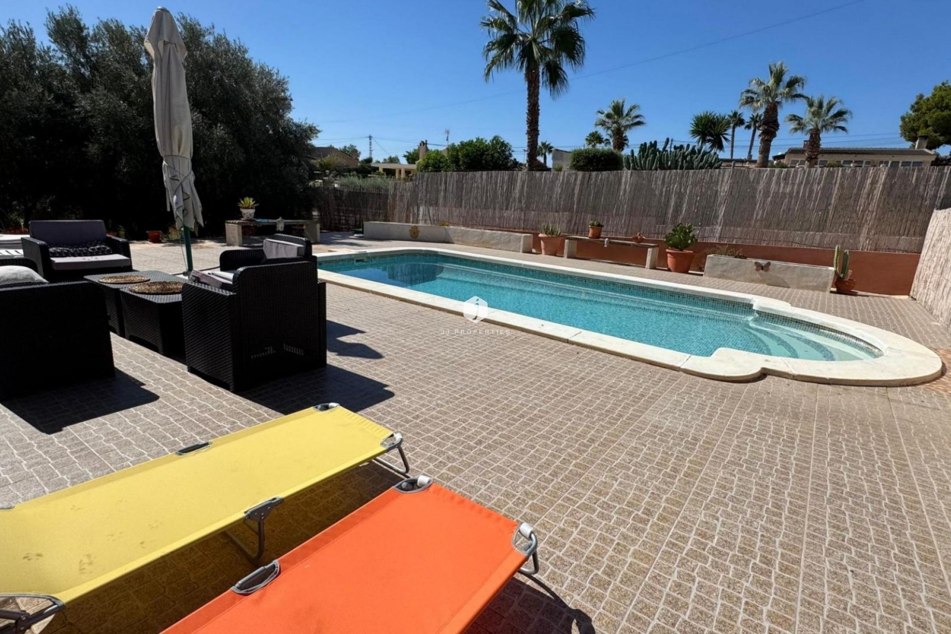 Z drugiej ręki - Nieruchomości wiejskie -
Albatera - Inland