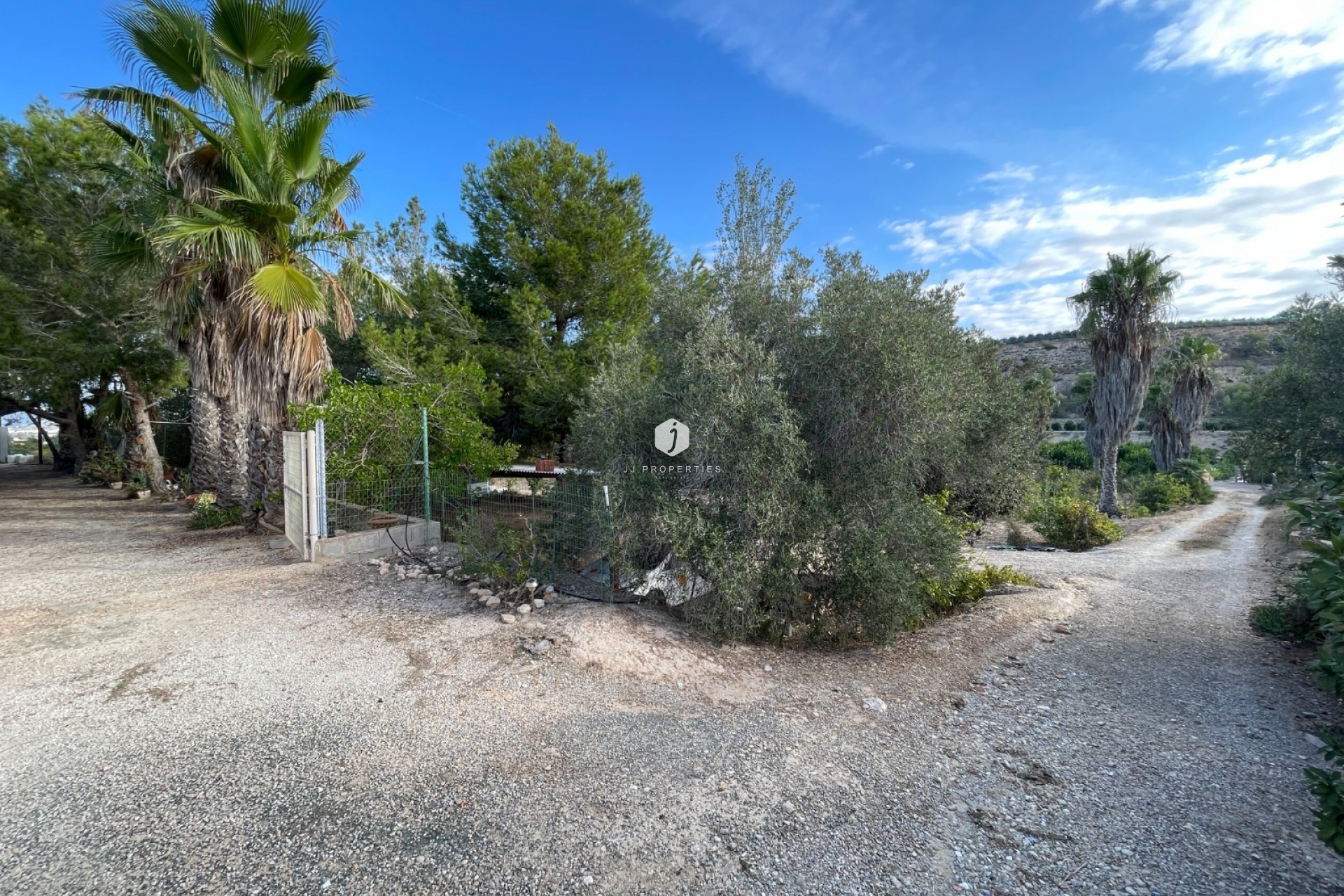 Z drugiej ręki - Nieruchomości wiejskie -
Jacarilla - Inland