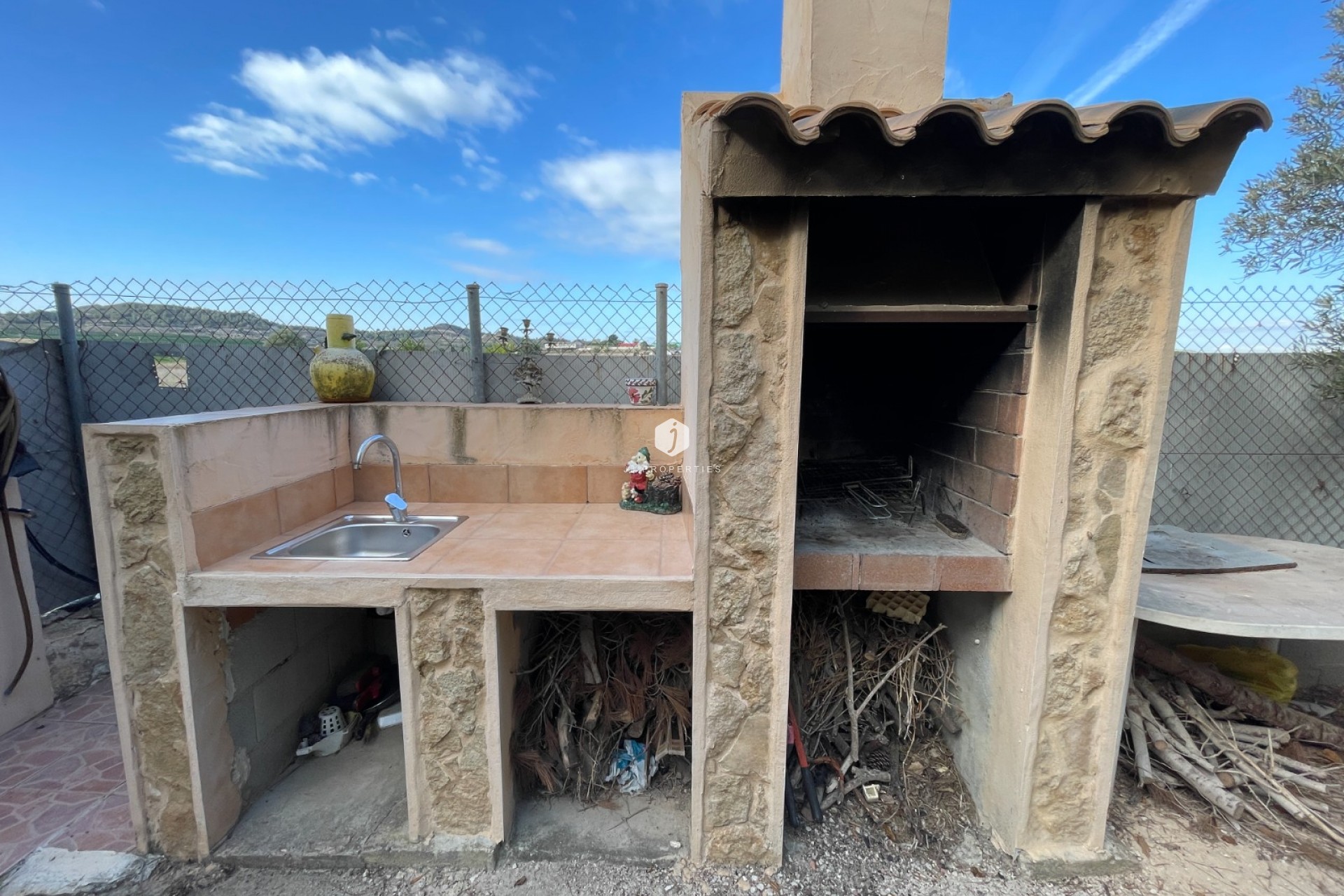 Z drugiej ręki - Nieruchomości wiejskie -
Jacarilla - Inland