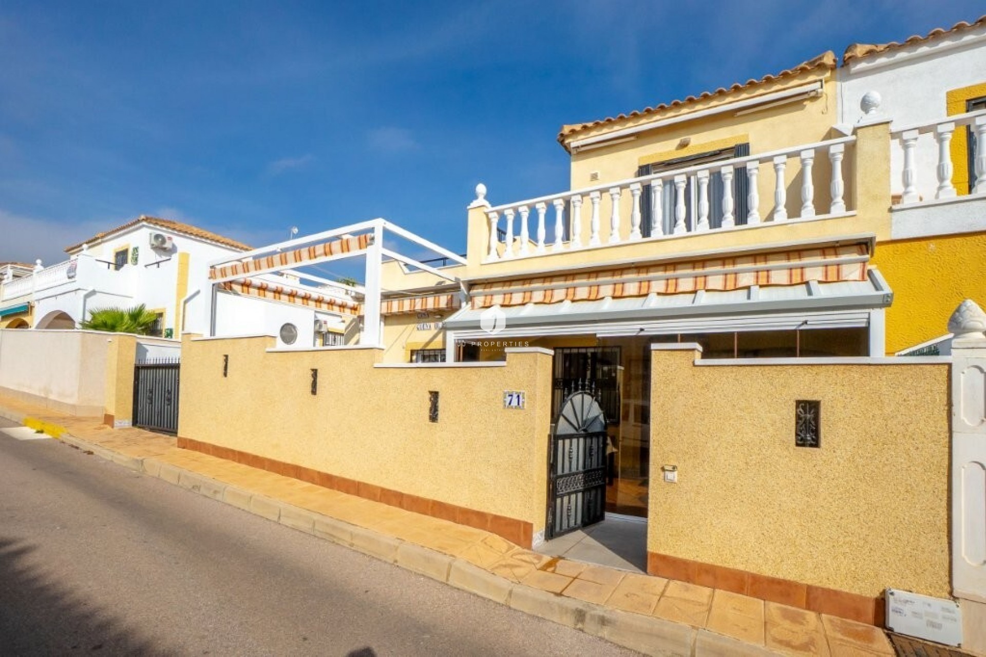 Z drugiej ręki - Quad House Penthouse -
Orihuela Costa - Serena 5