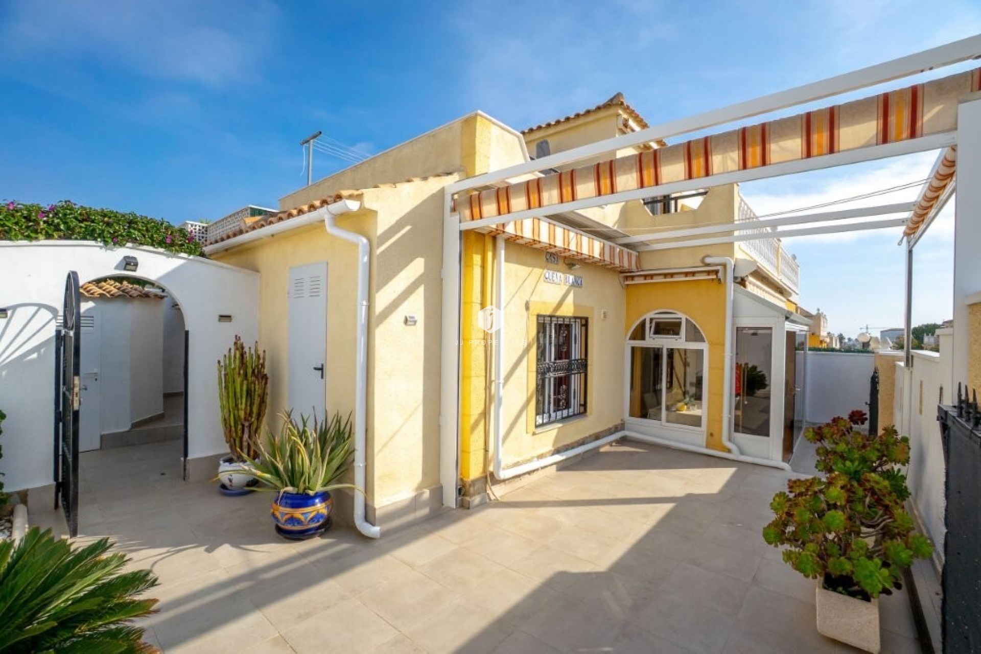 Z drugiej ręki - Quad House Penthouse -
Orihuela Costa - Serena 5