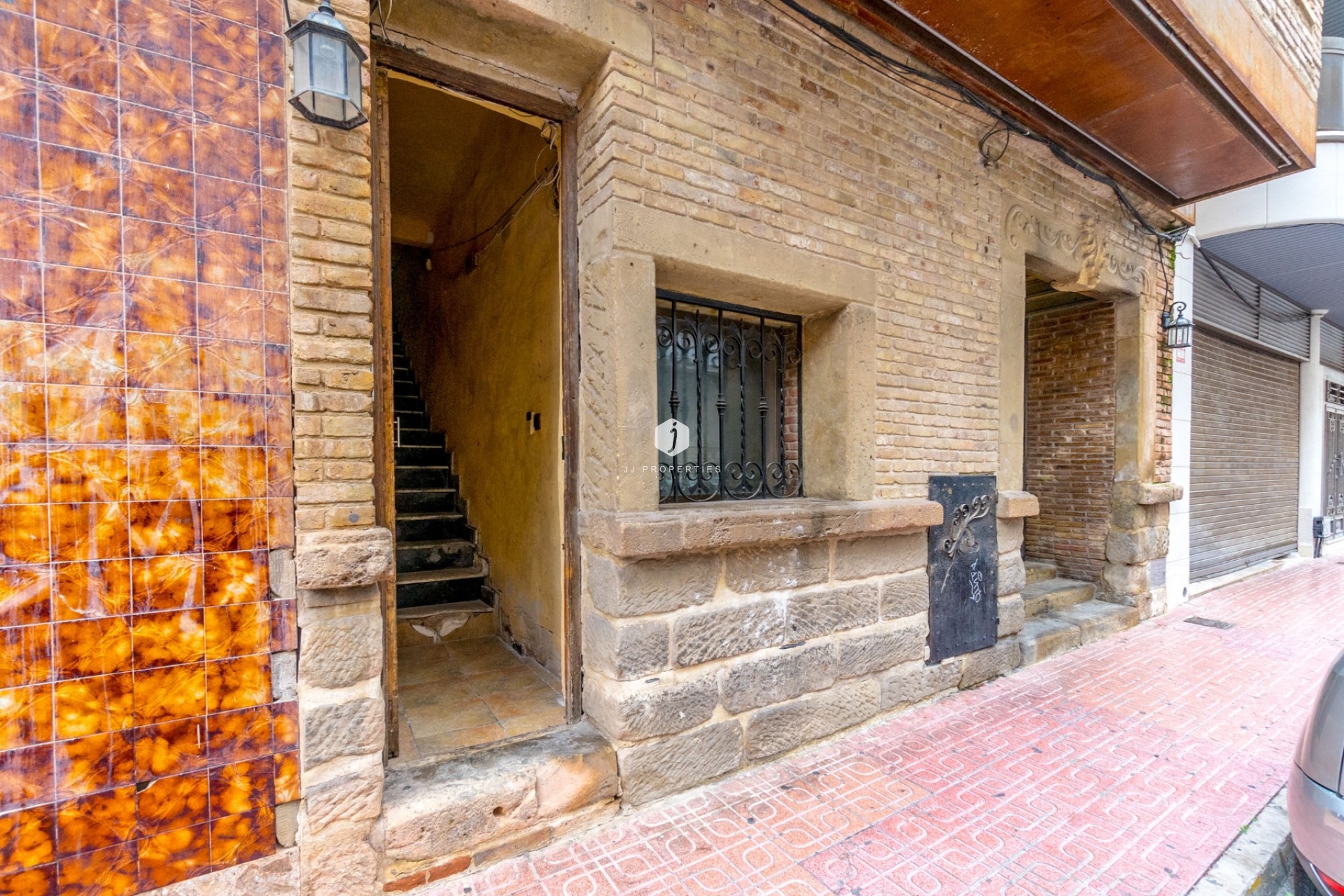 Z drugiej ręki - Reklama w telewizji -
Torrevieja