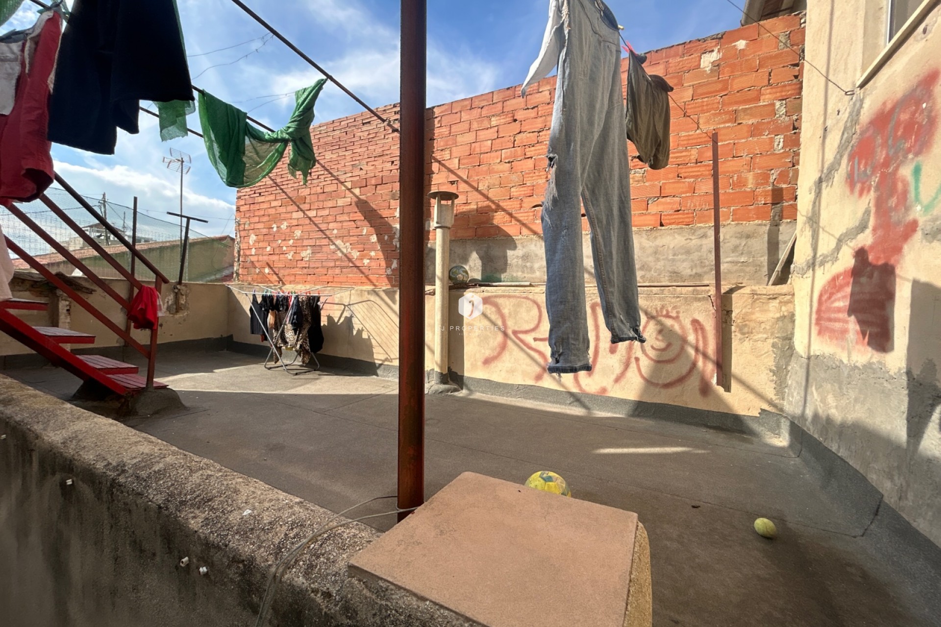 Z drugiej ręki - Szalet -
Benejúzar - Inland