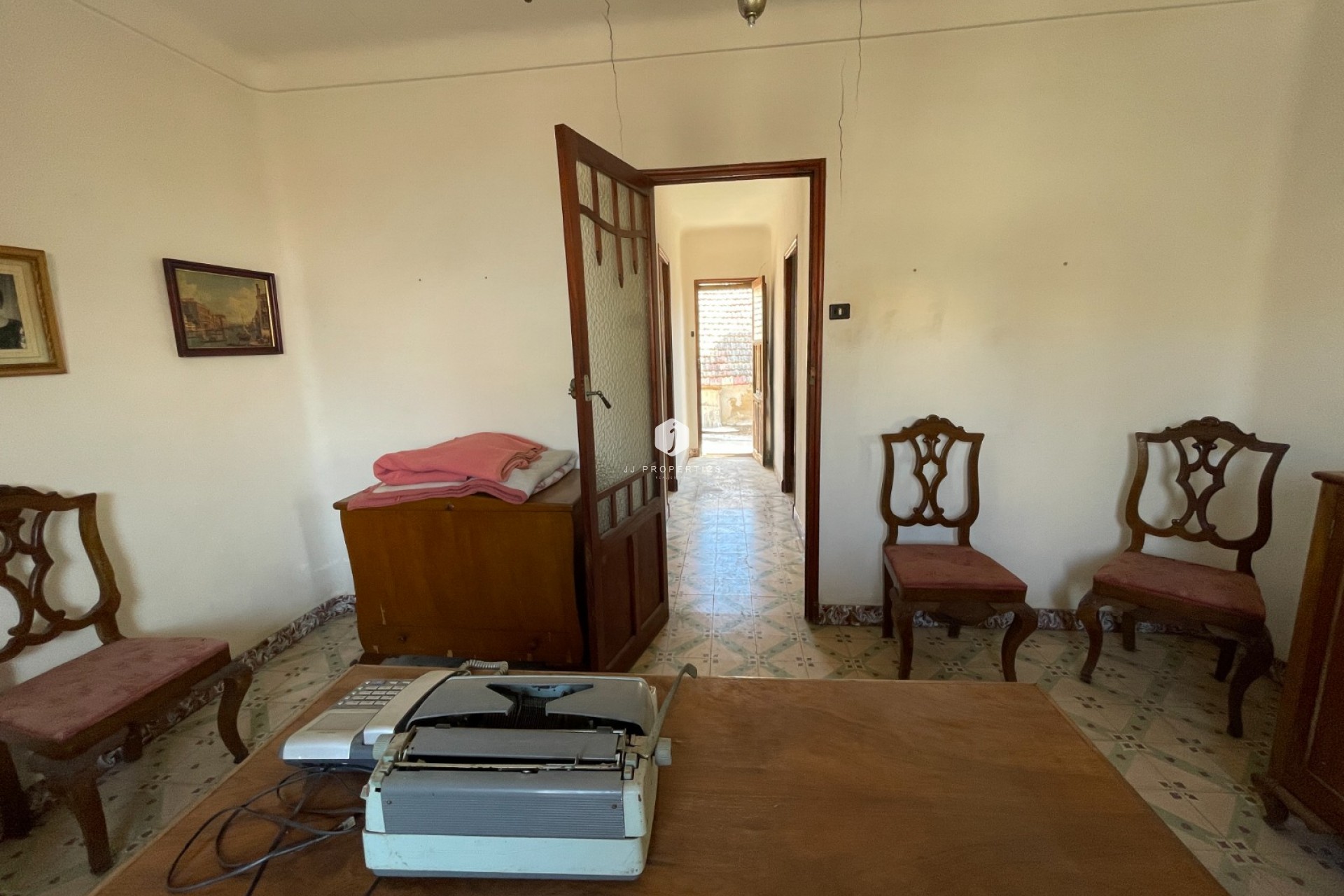 Z drugiej ręki - Szalet -
Benejúzar - Inland