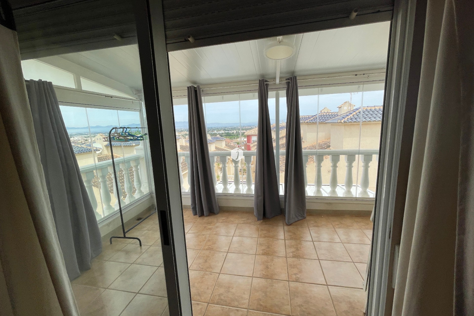 Z drugiej ręki - Szalet -
Benijofar - Costa Blanca