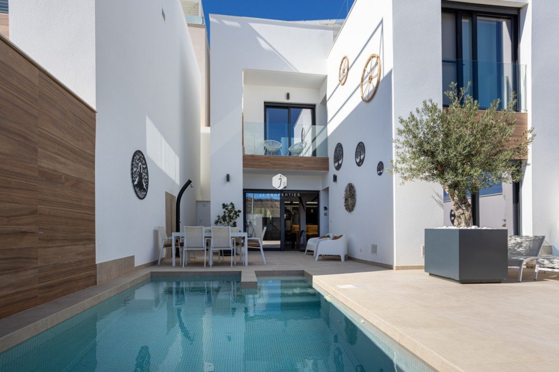 Z drugiej ręki - Szalet -
Benijofar - Costa Blanca
