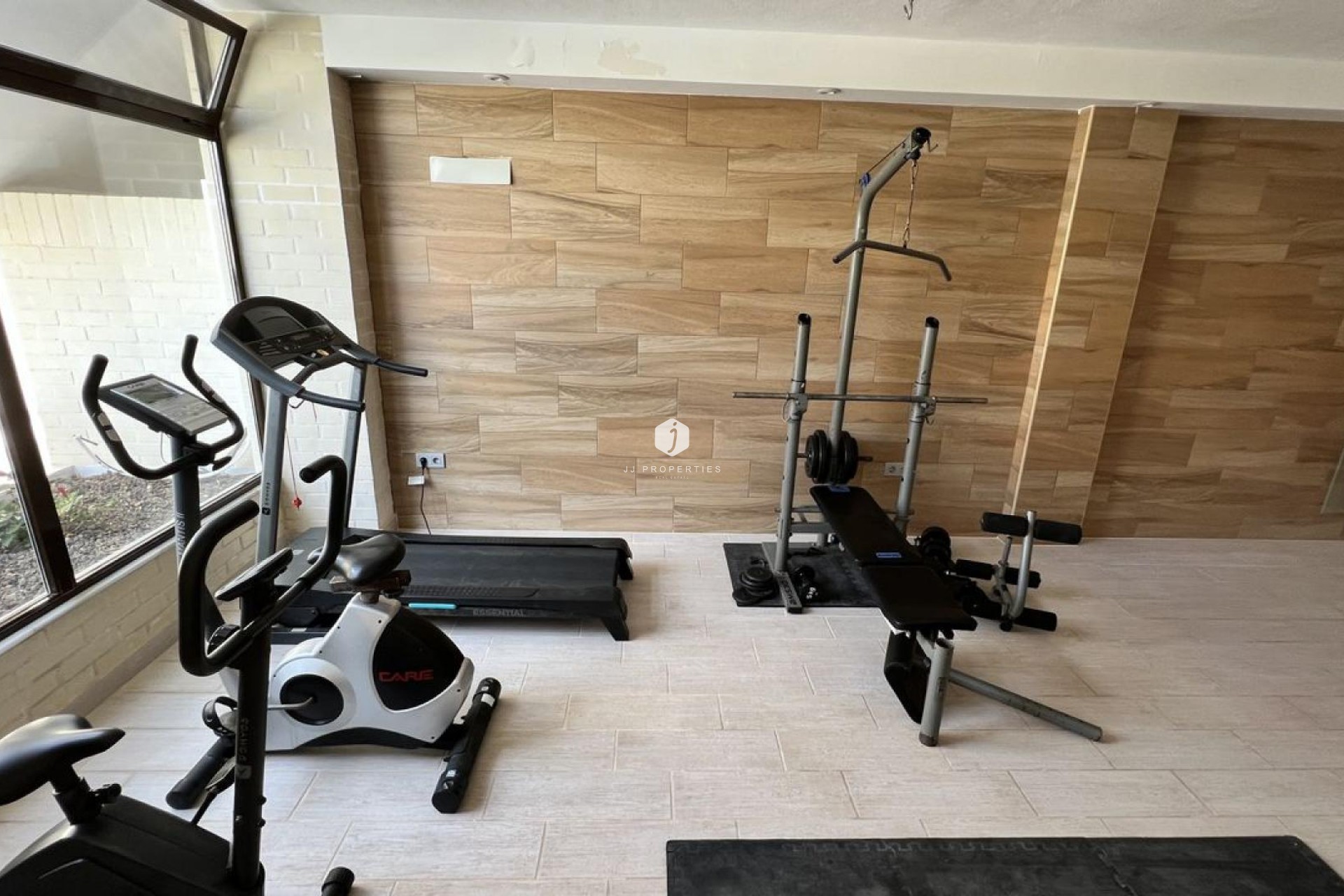 Z drugiej ręki - Szalet -
Cabo Roig - Costa Blanca