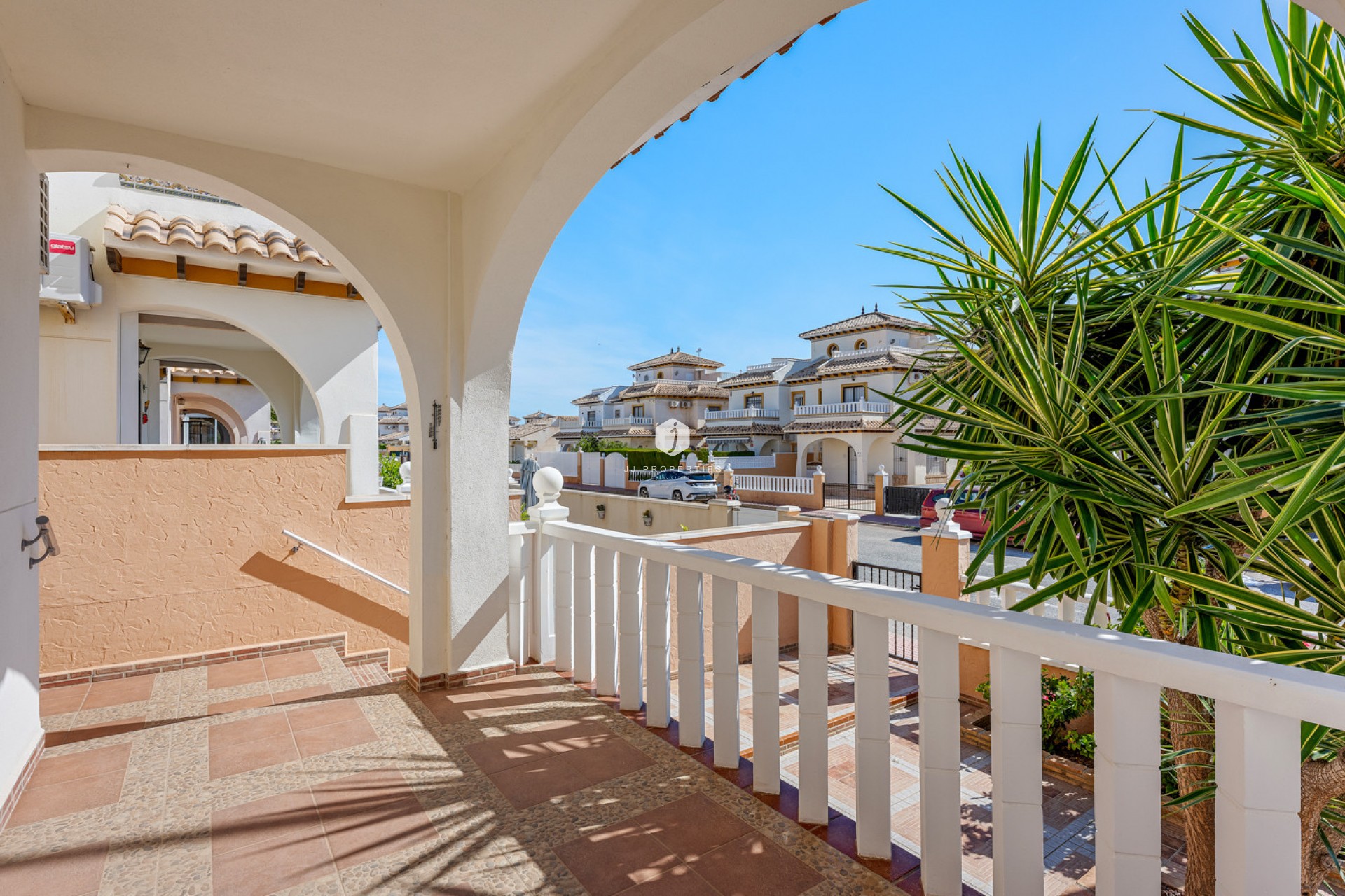 Z drugiej ręki - Szalet -
Cabo Roig - Costa Blanca