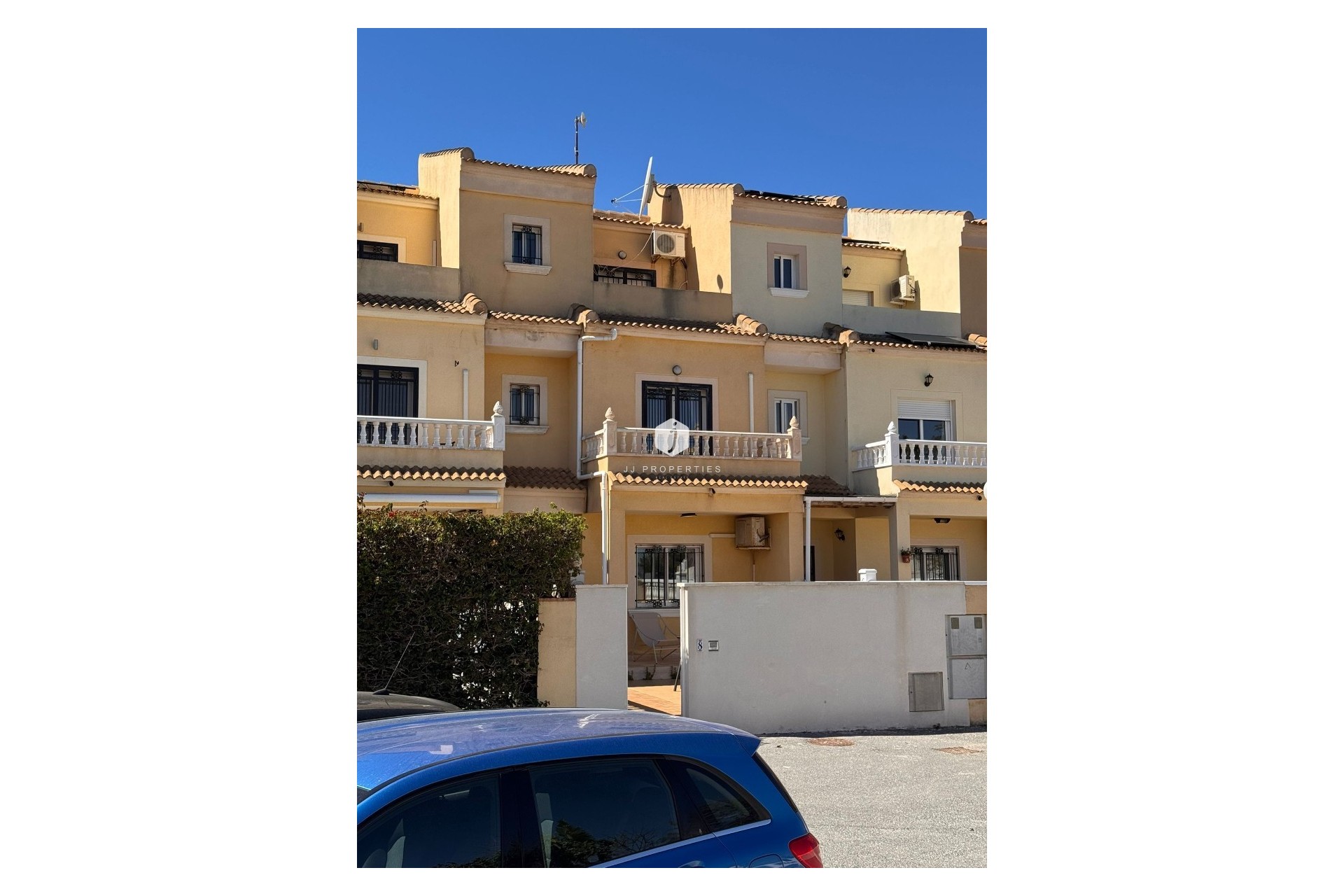 Z drugiej ręki - Szalet -
Campoamor - Costa Blanca