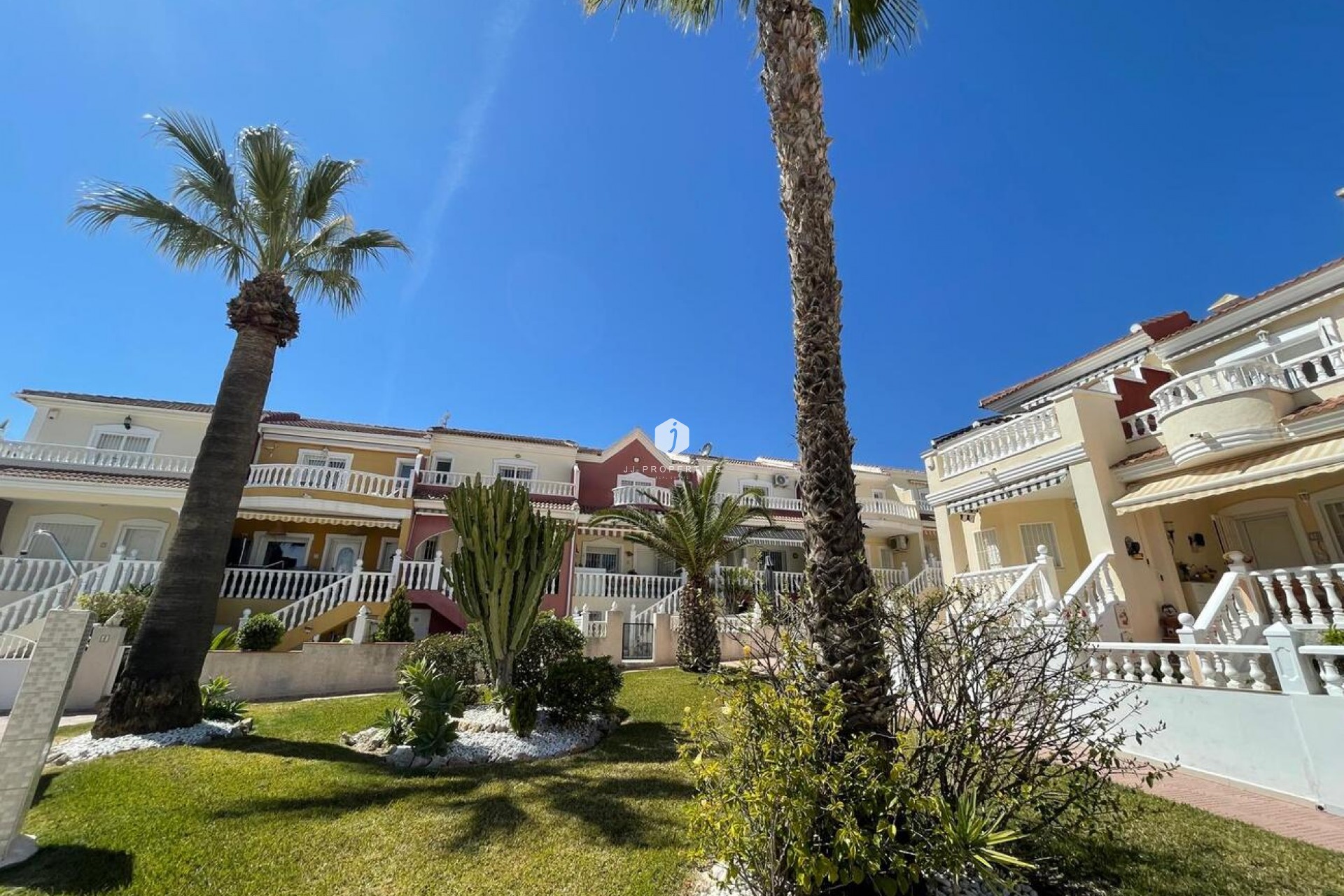 Z drugiej ręki - Szalet -
Ciudad Quesada - Costa Blanca