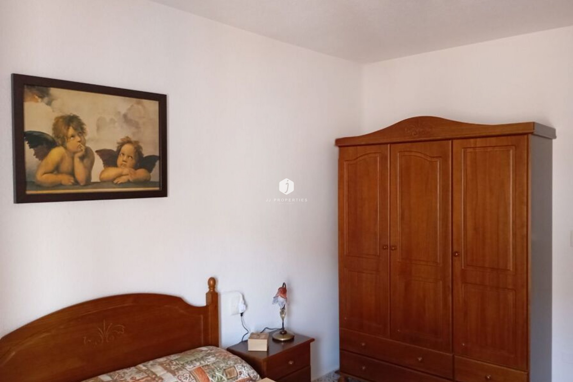 Z drugiej ręki - Szalet -
Daya Vieja - Costa Blanca