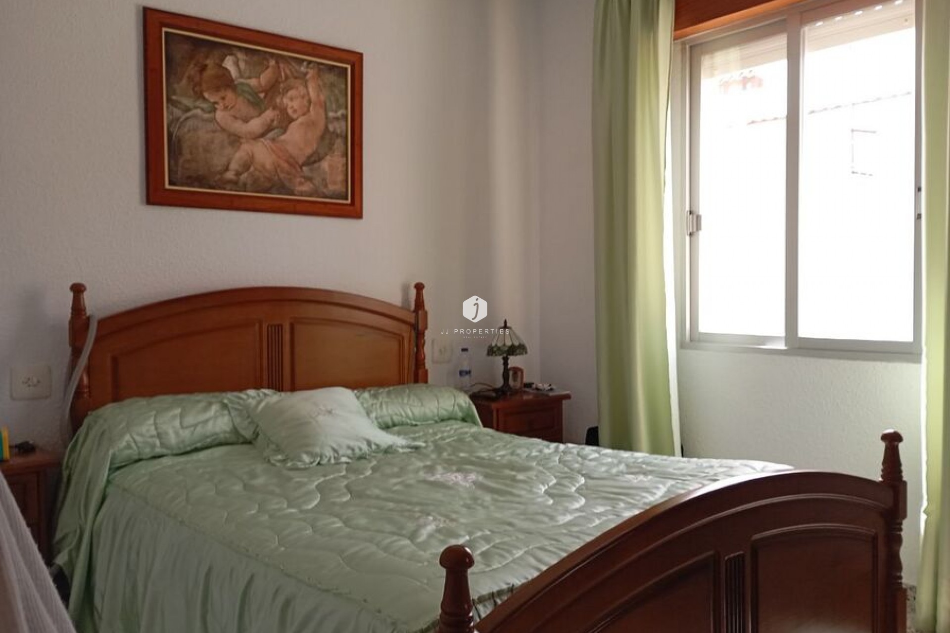 Z drugiej ręki - Szalet -
Daya Vieja - Costa Blanca