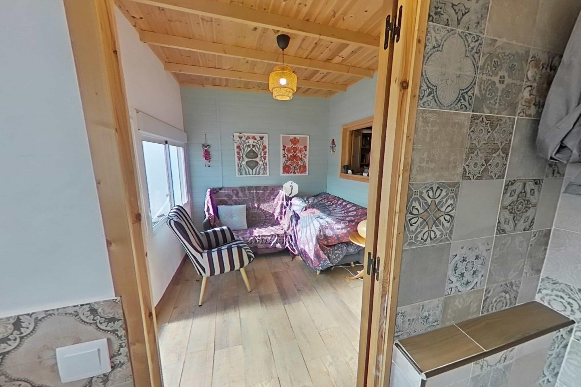 Z drugiej ręki - Szalet -
Formentera del Segura - Centro