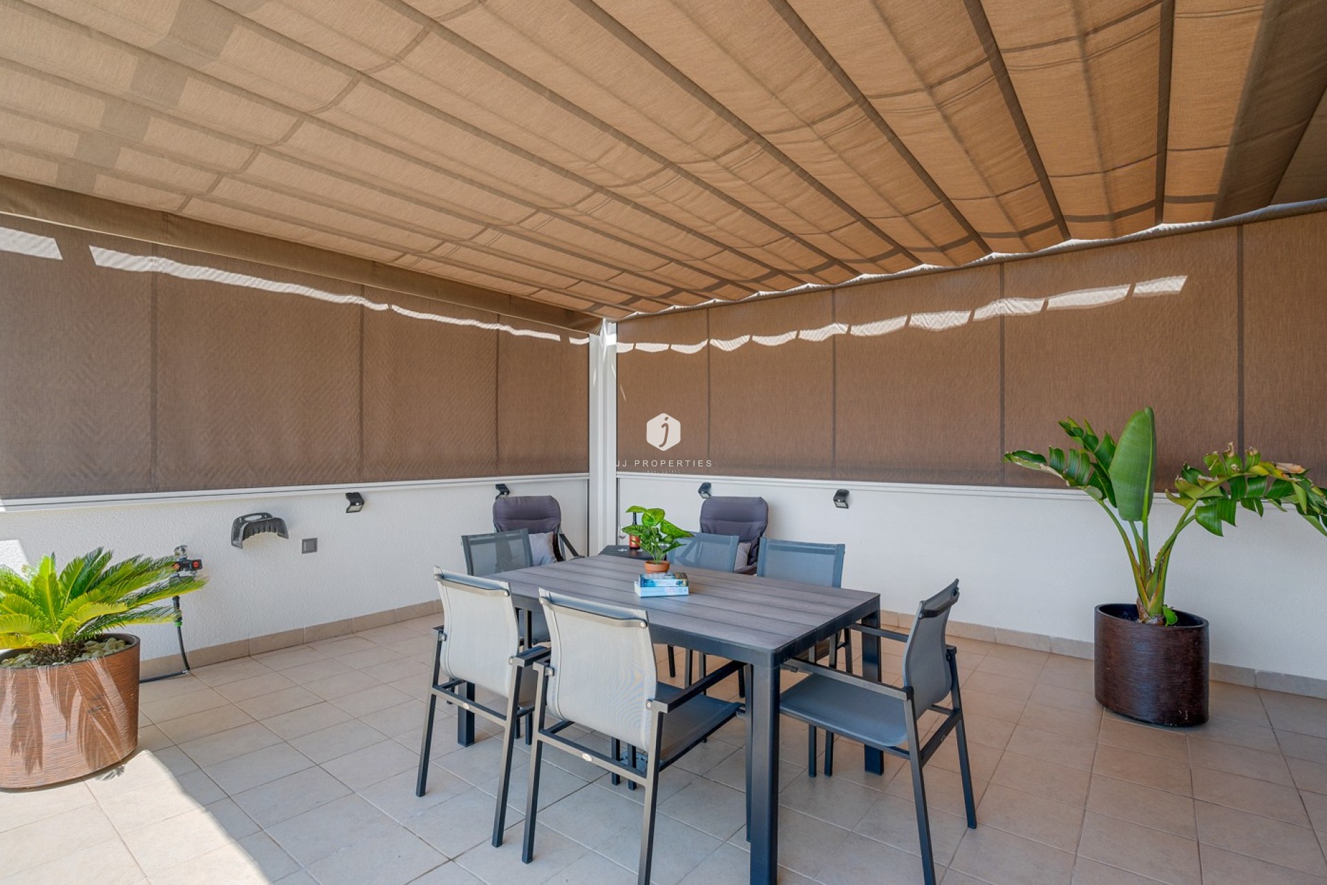 Z drugiej ręki - Szalet -
Formentera del Segura - Costa Blanca