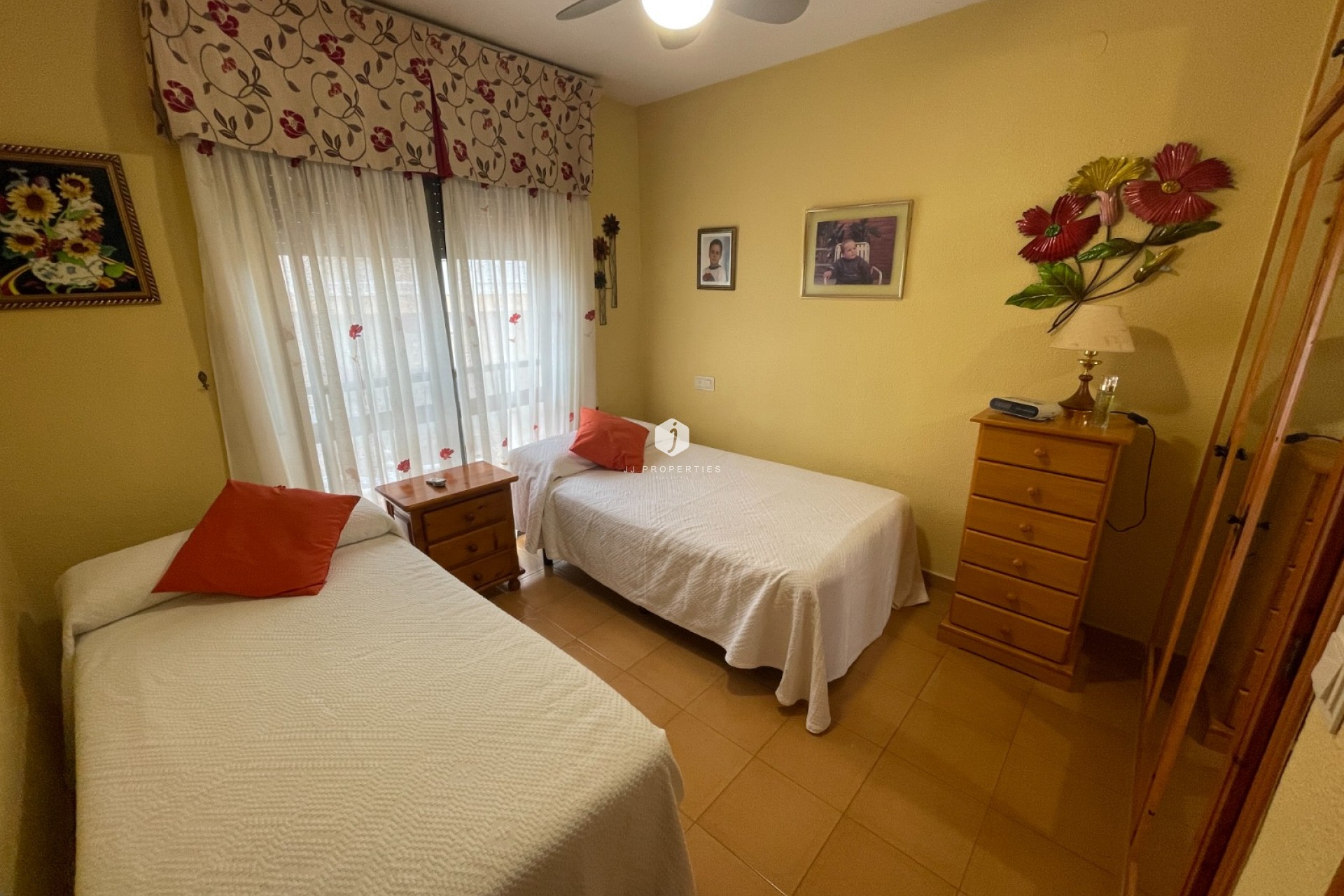 Z drugiej ręki - Szalet -
Guardamar del Segura - Costa Blanca