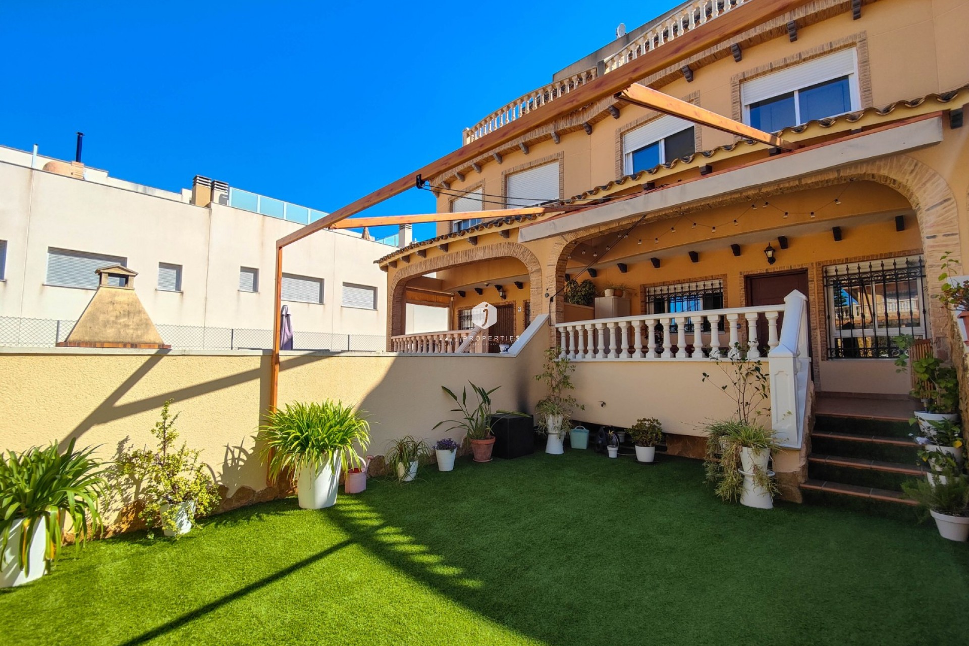 Z drugiej ręki - Szalet -
Guardamar del Segura - Costa Blanca