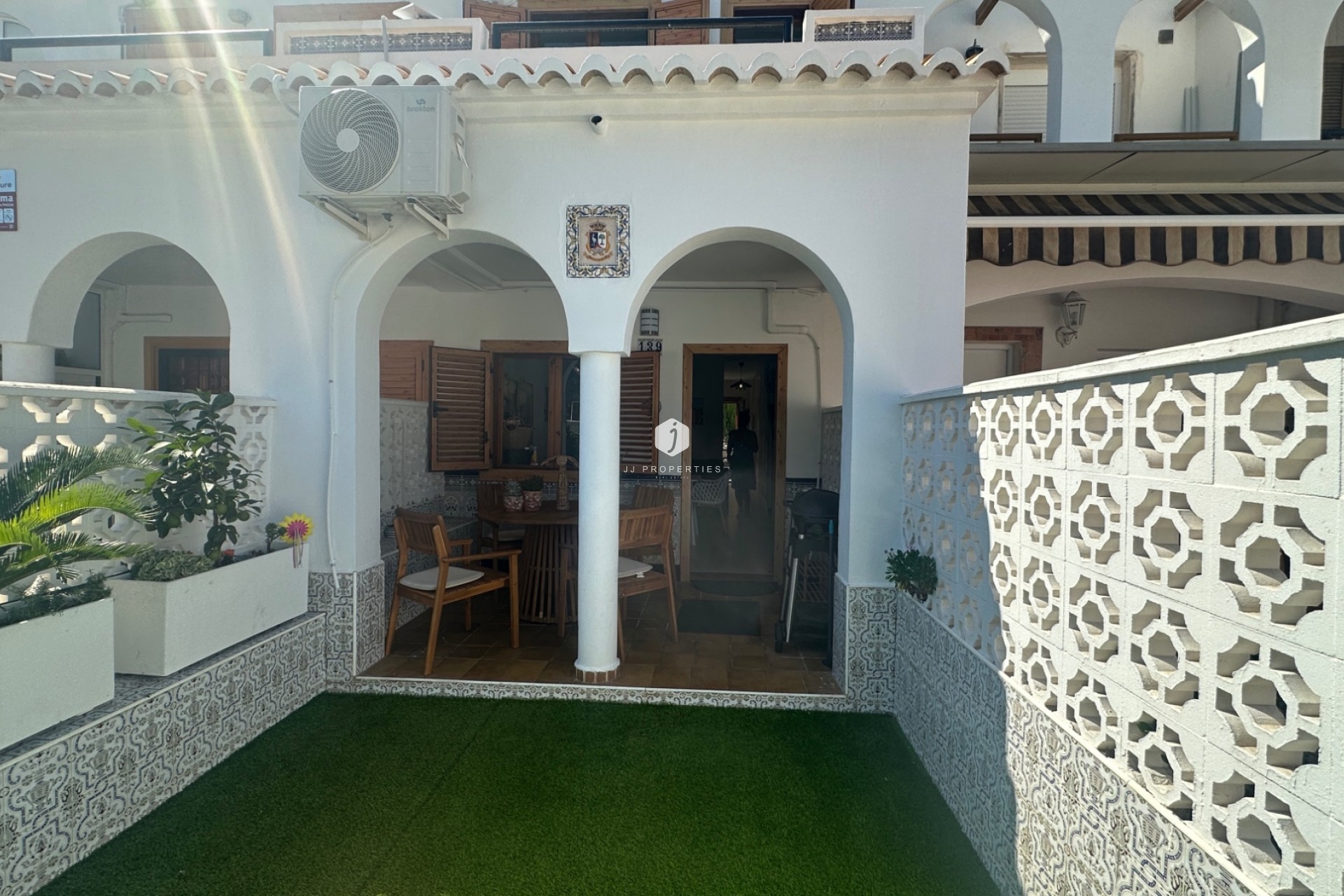 Z drugiej ręki - Szalet -
La Mata - Costa Blanca