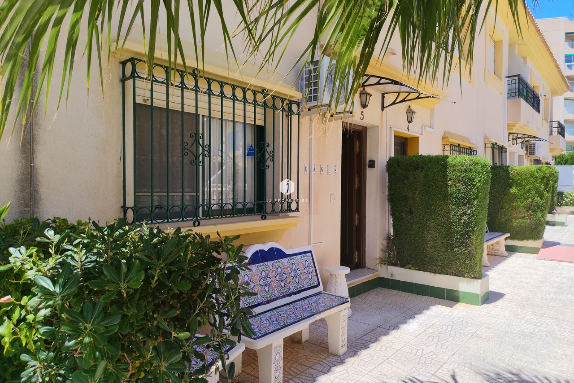Z drugiej ręki - Szalet -
La Zenia - Costa Blanca