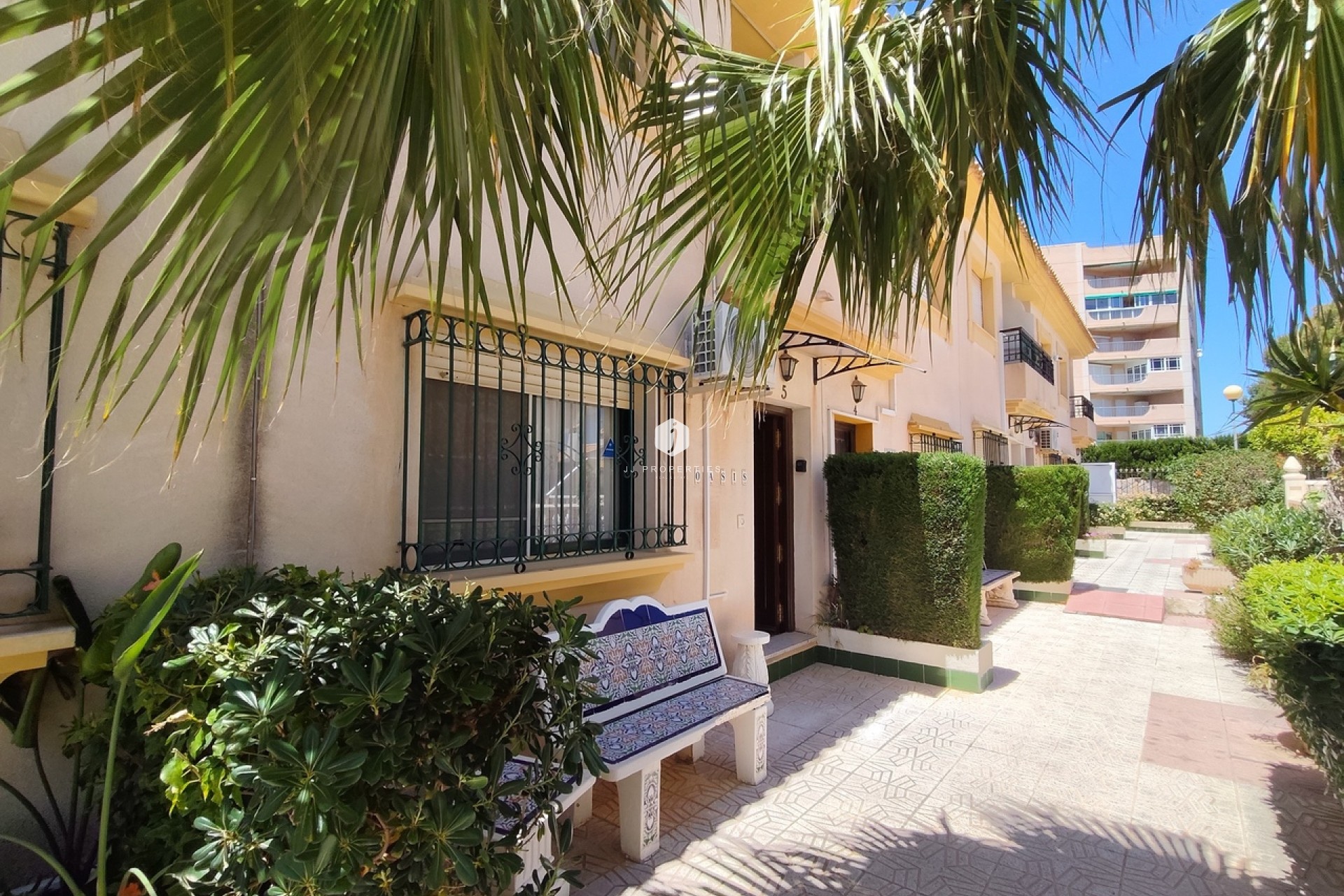 Z drugiej ręki - Szalet -
La Zenia - Costa Blanca
