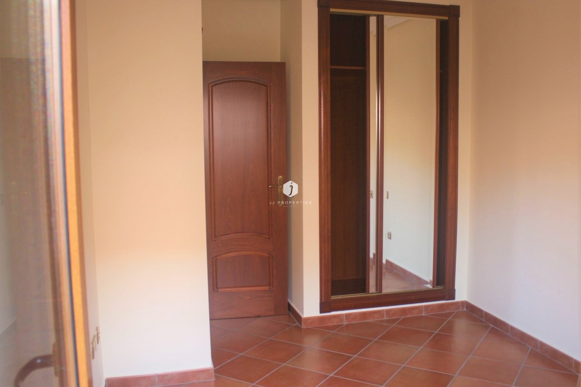 Z drugiej ręki - Szalet -
Los Altos - Costa Blanca