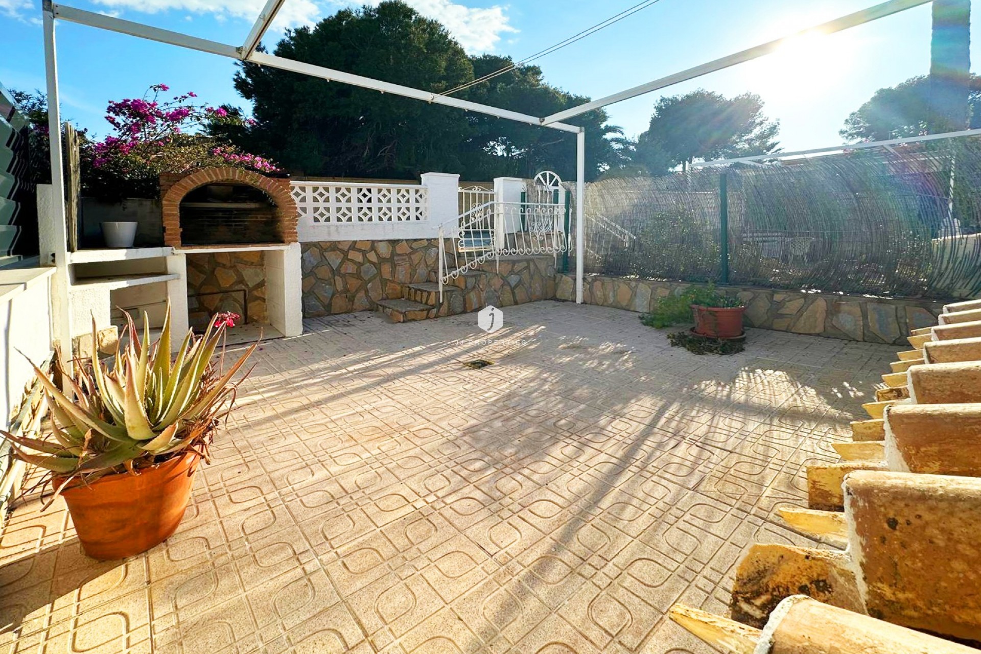 Z drugiej ręki - Szalet -
Orihuela Costa - Costa Blanca