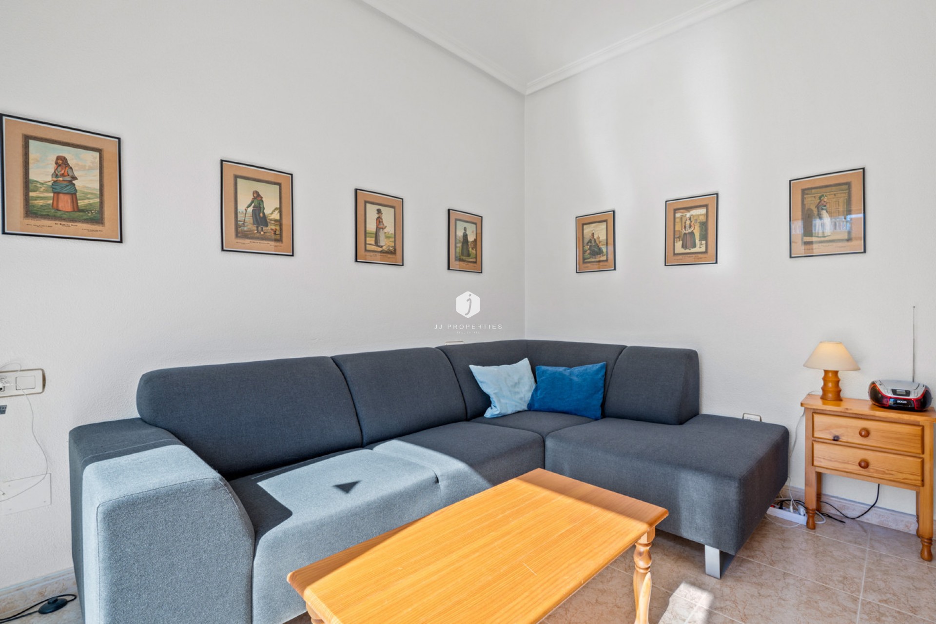 Z drugiej ręki - Szalet -
Orihuela Costa - Costa Blanca