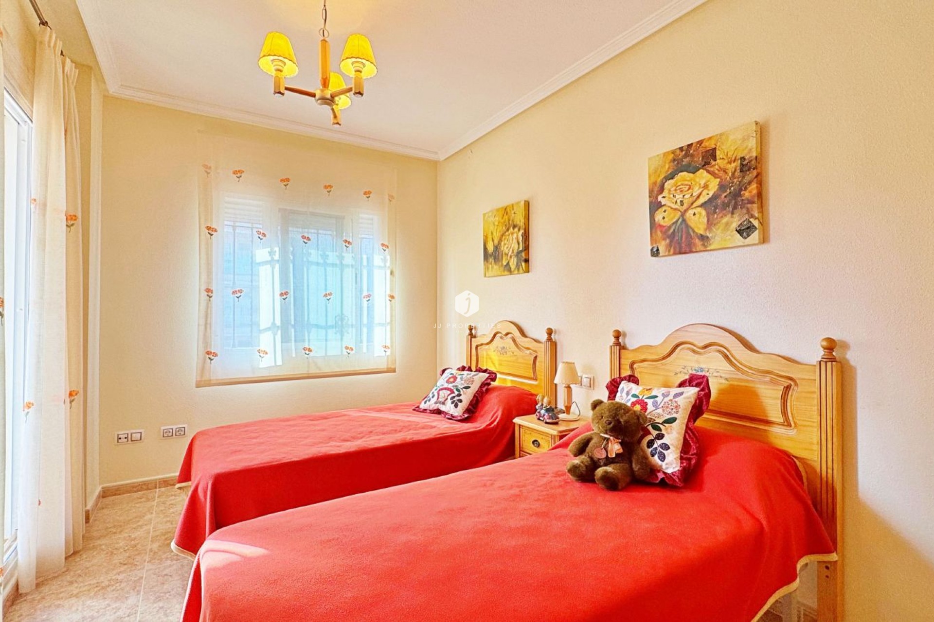 Z drugiej ręki - Szalet -
Orihuela Costa - Costa Blanca