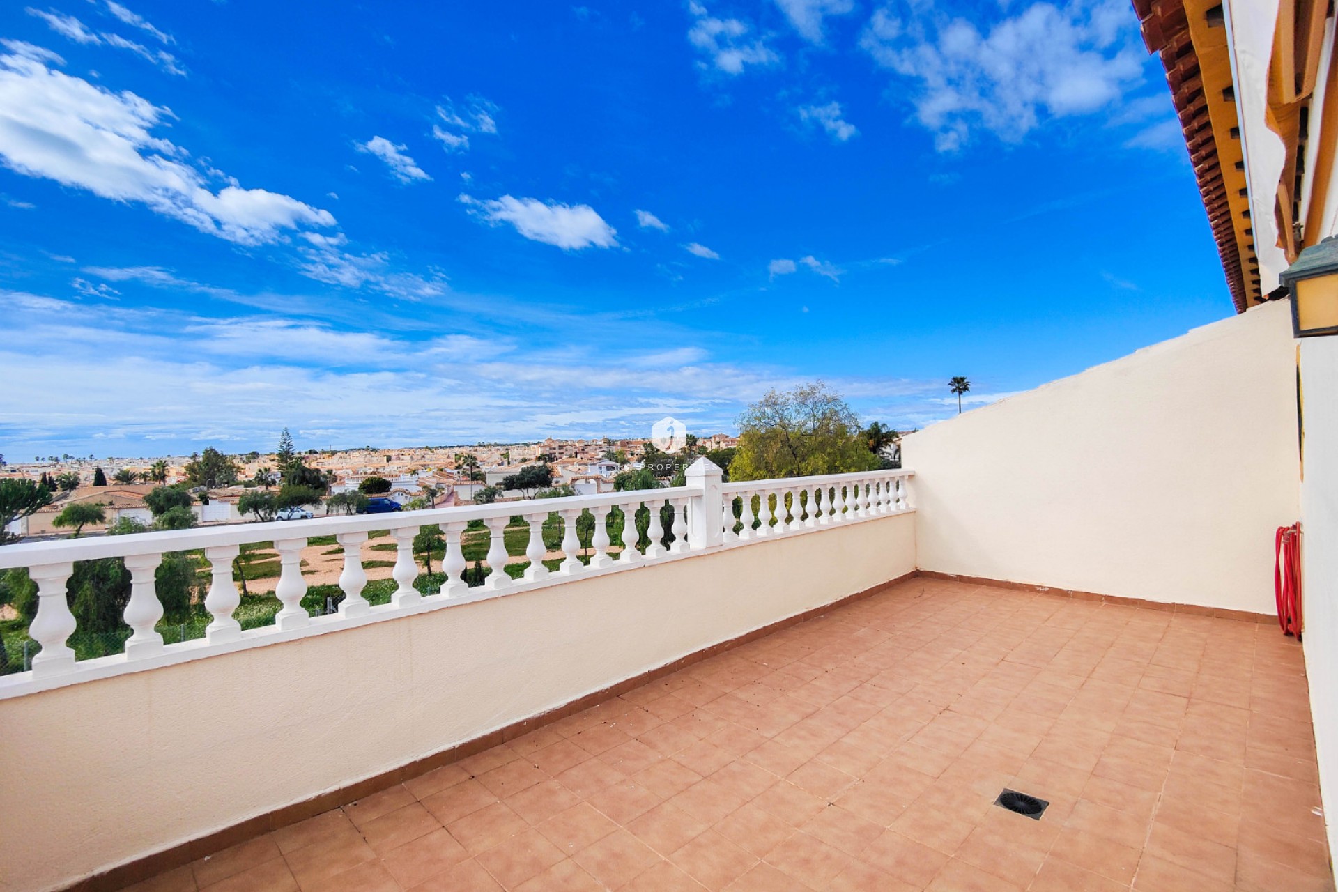 Z drugiej ręki - Szalet -
Orihuela Costa - Costa Blanca