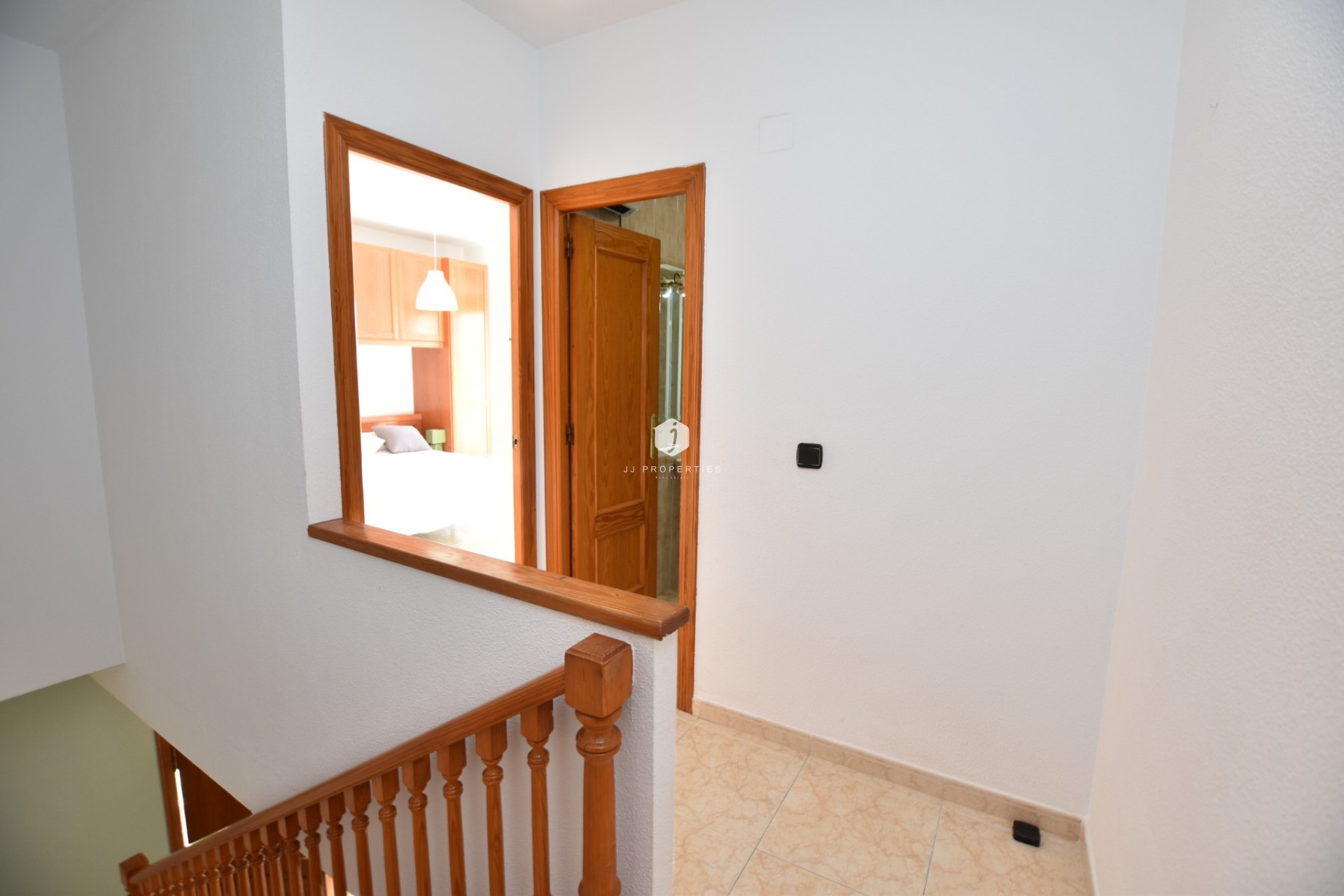 Z drugiej ręki - Szalet -
Orihuela Costa - Costa Blanca