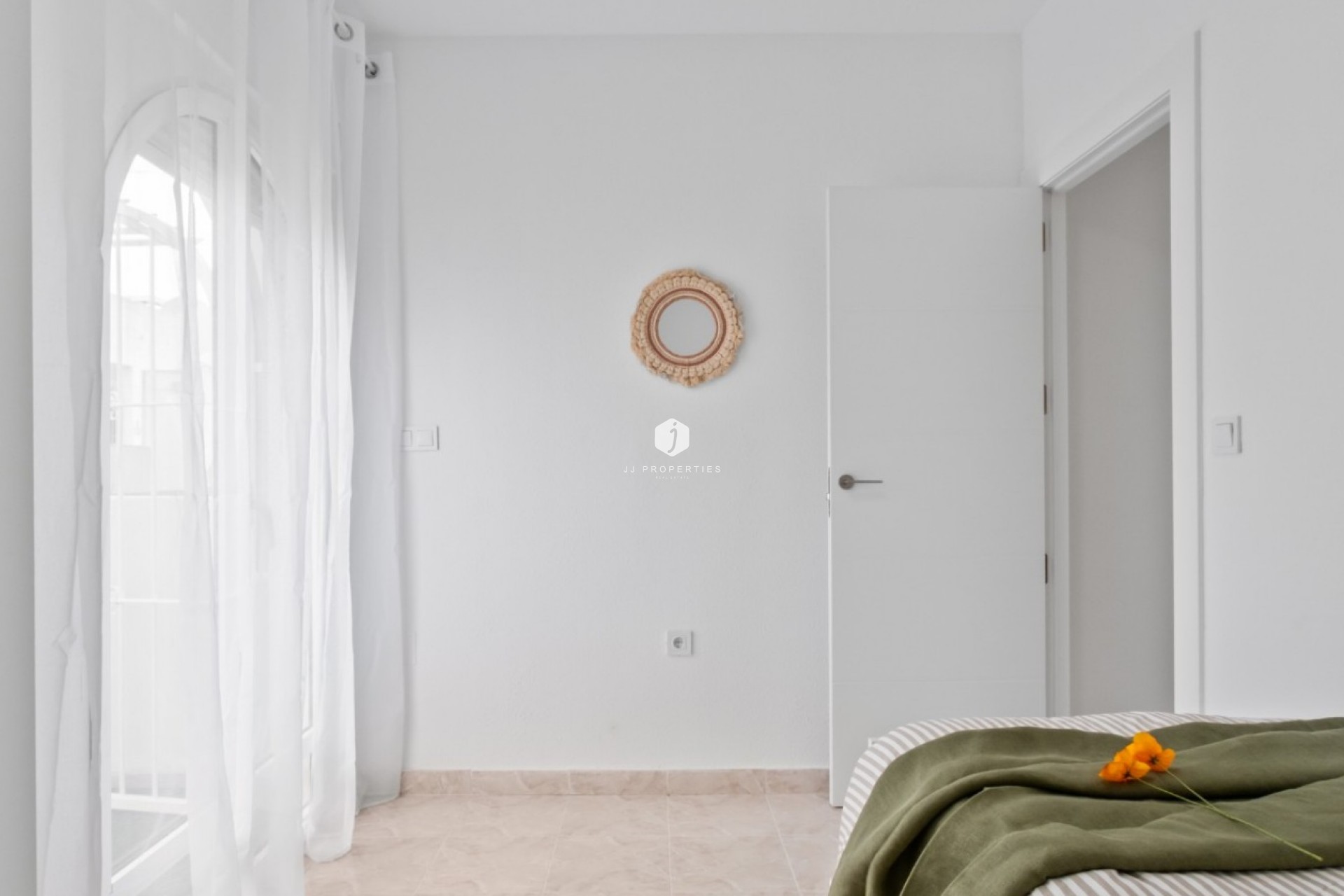 Z drugiej ręki - Szalet -
Orihuela Costa - Costa Blanca