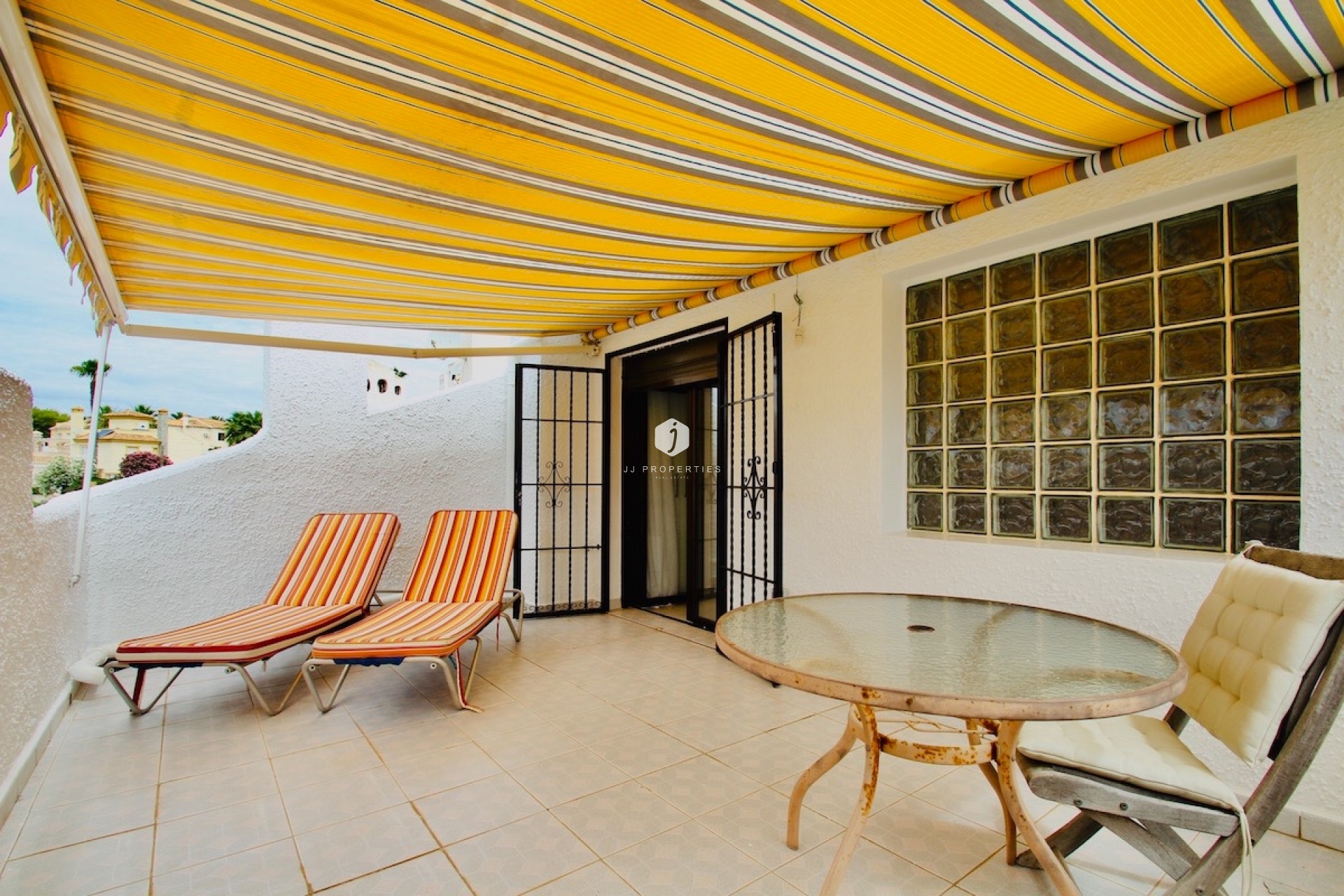 Z drugiej ręki - Szalet -
Orihuela Costa - Costa Blanca