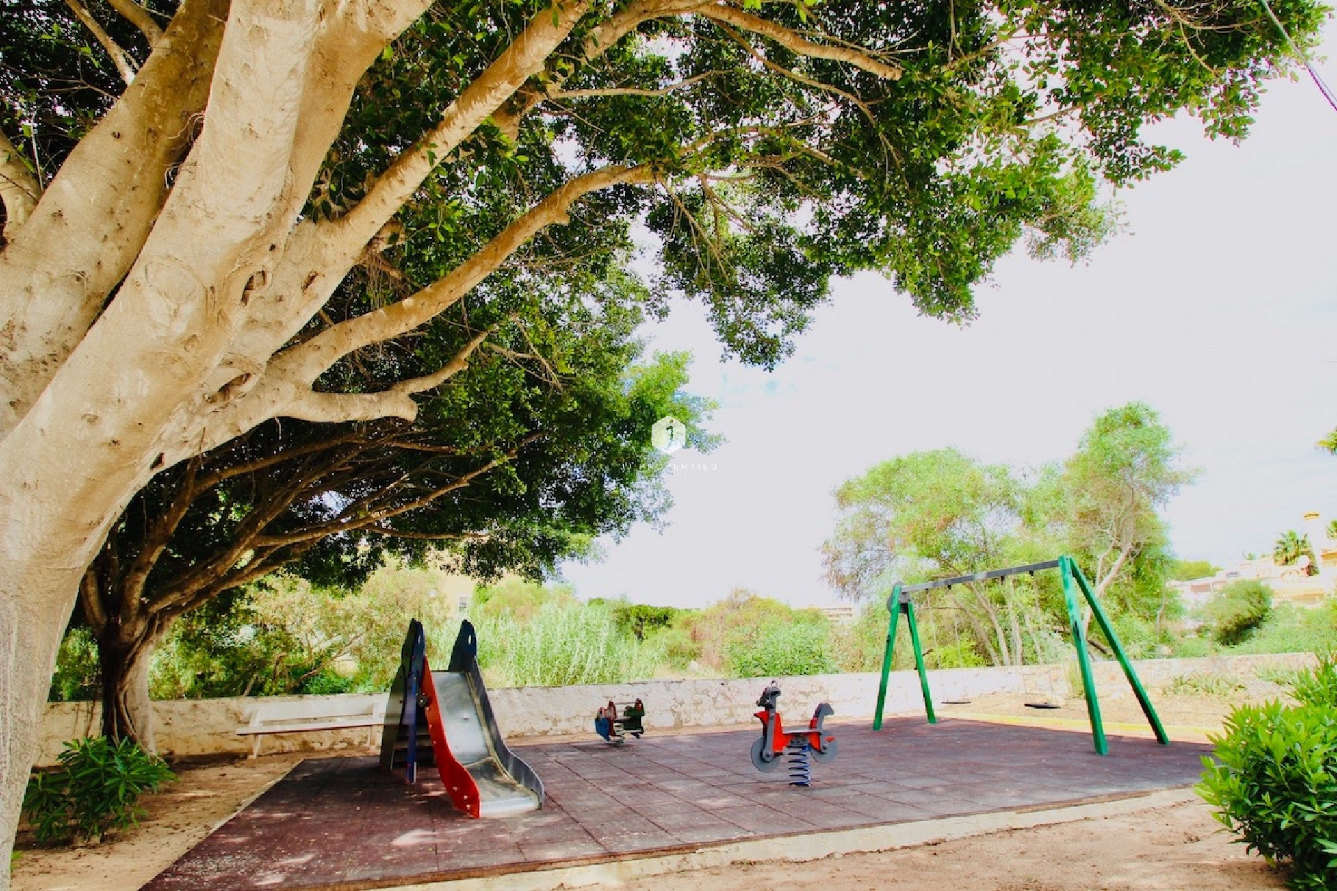 Z drugiej ręki - Szalet -
Orihuela Costa - Costa Blanca