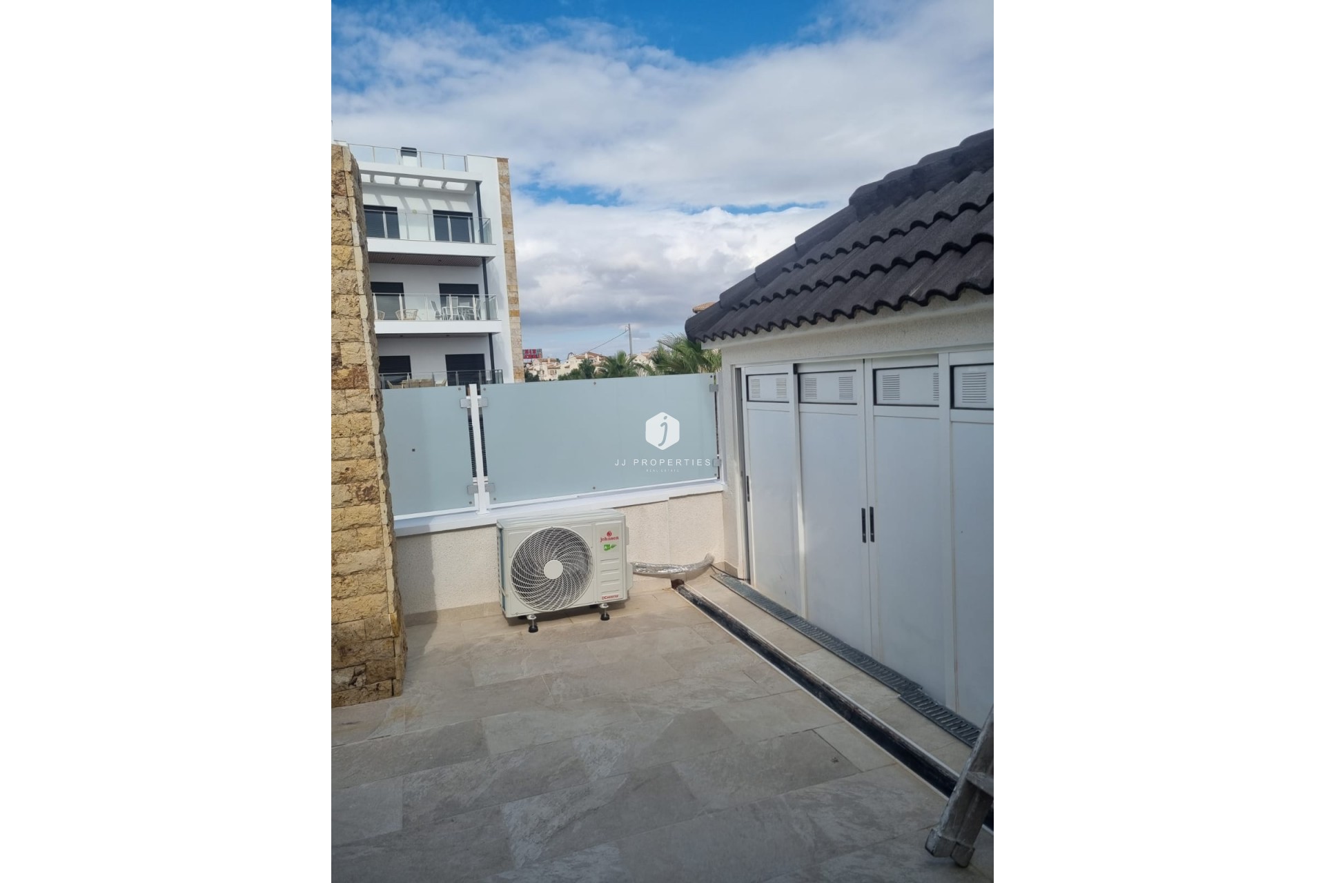 Z drugiej ręki - Szalet -
Orihuela Costa - Costa Blanca