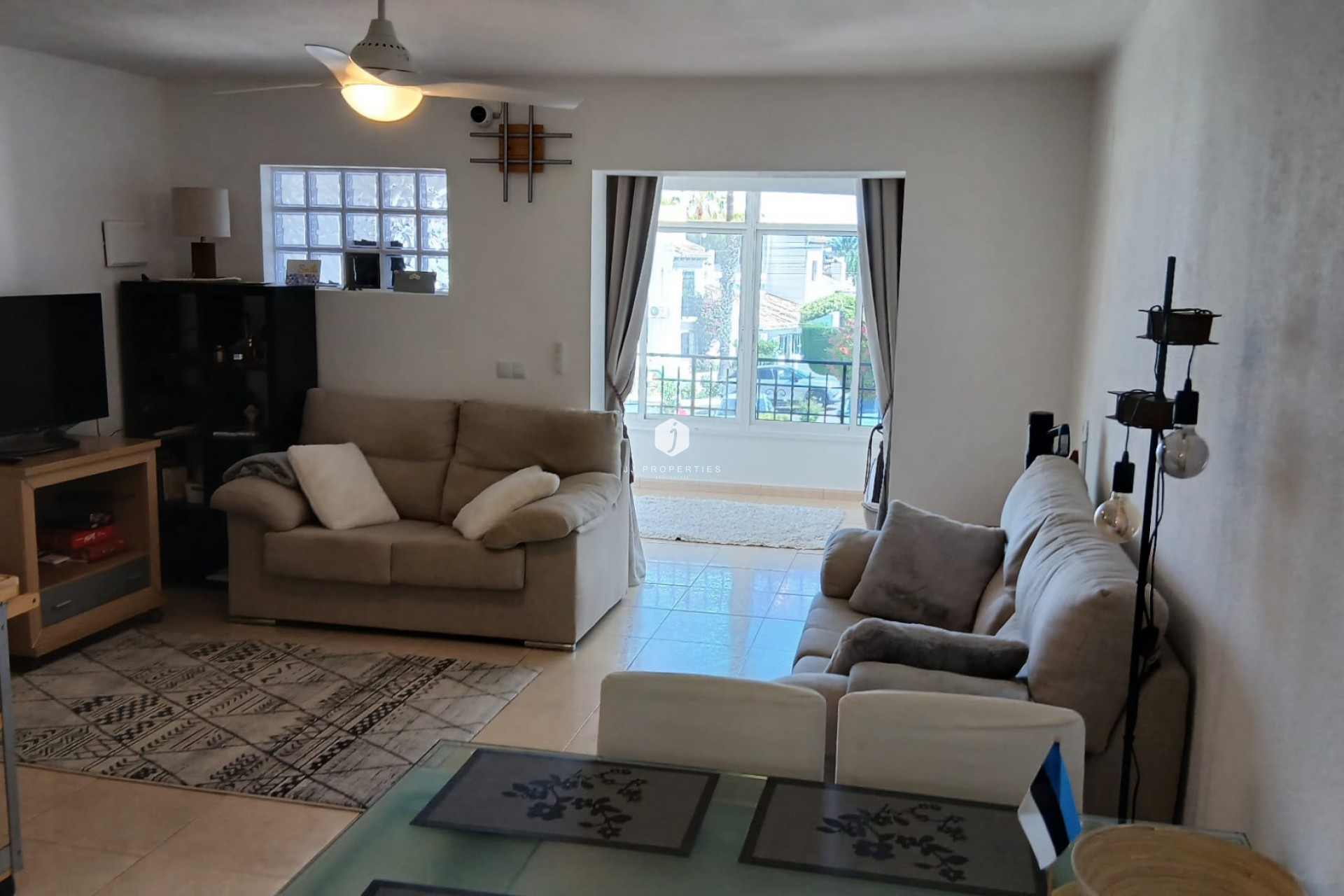 Z drugiej ręki - Szalet -
Orihuela Costa - Costa Blanca
