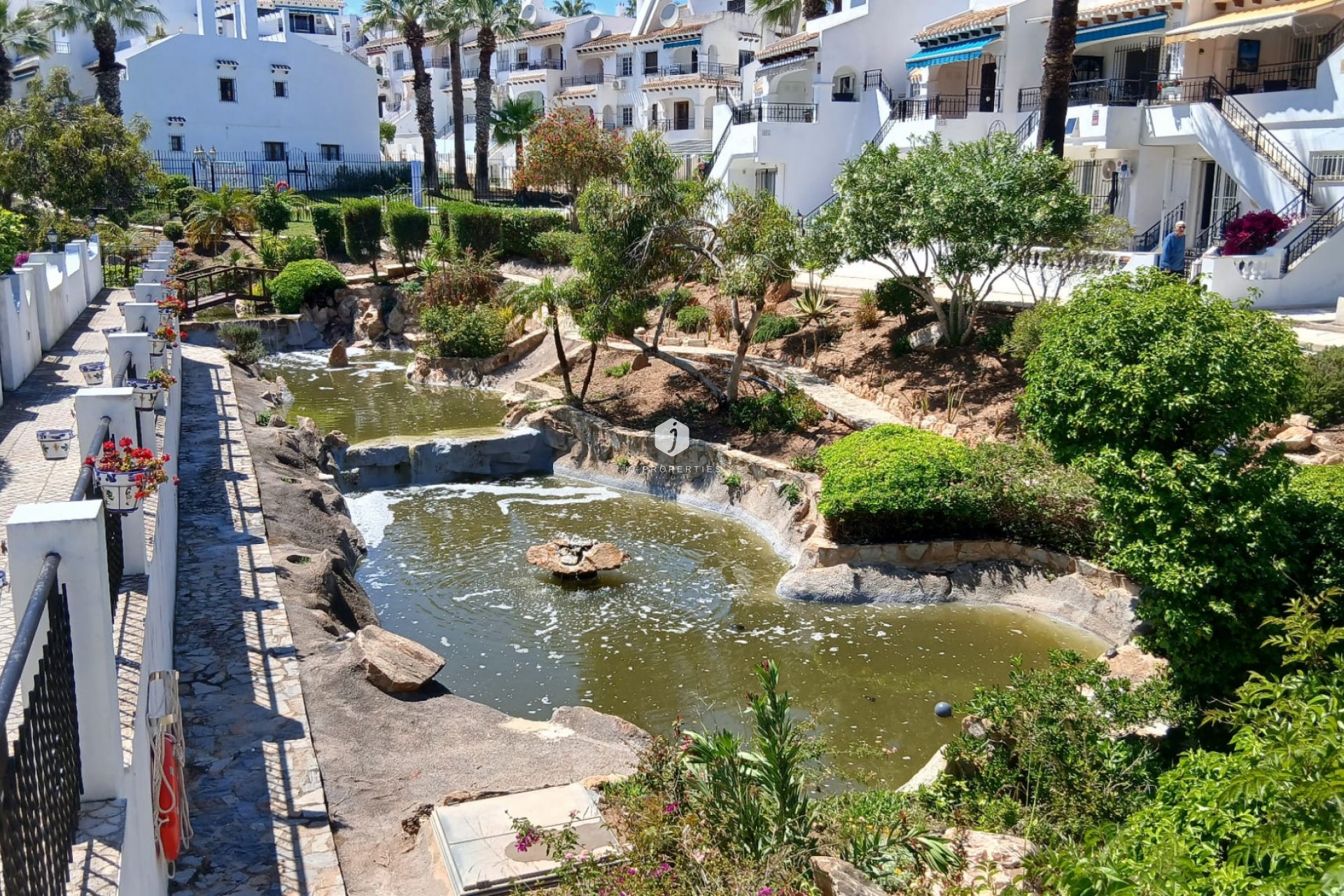 Z drugiej ręki - Szalet -
Orihuela Costa - Costa Blanca